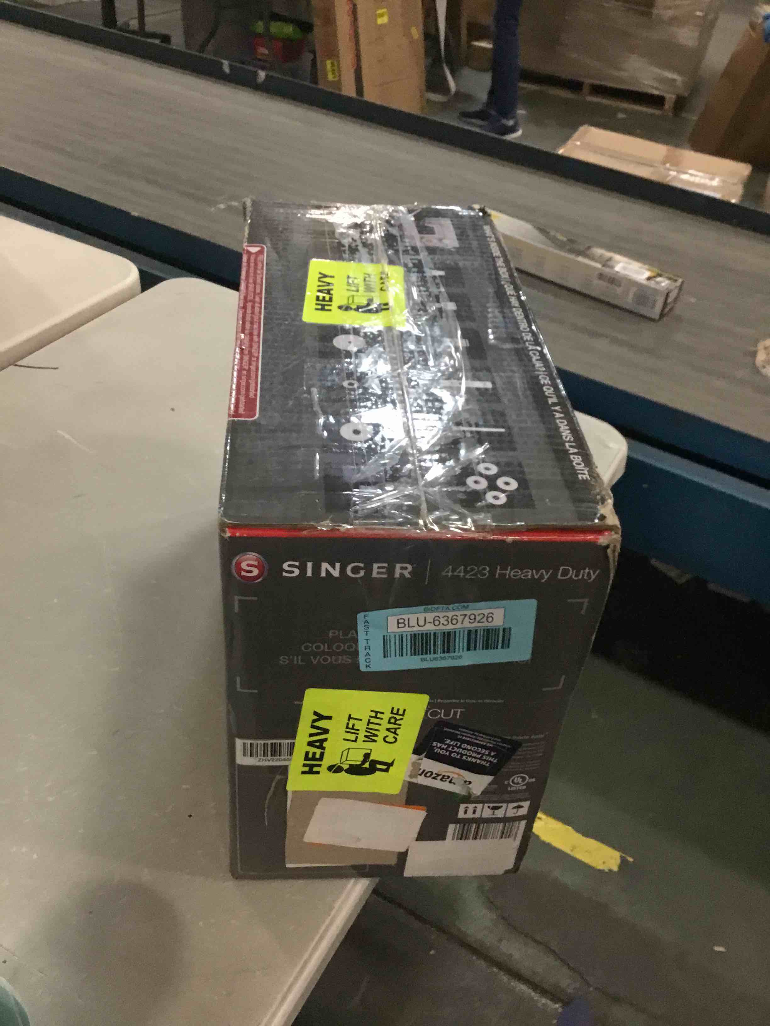 https://s3.amazonaws.com/lotting-images-prod/bidfta/BLU6367926_1712057965481.jpeg