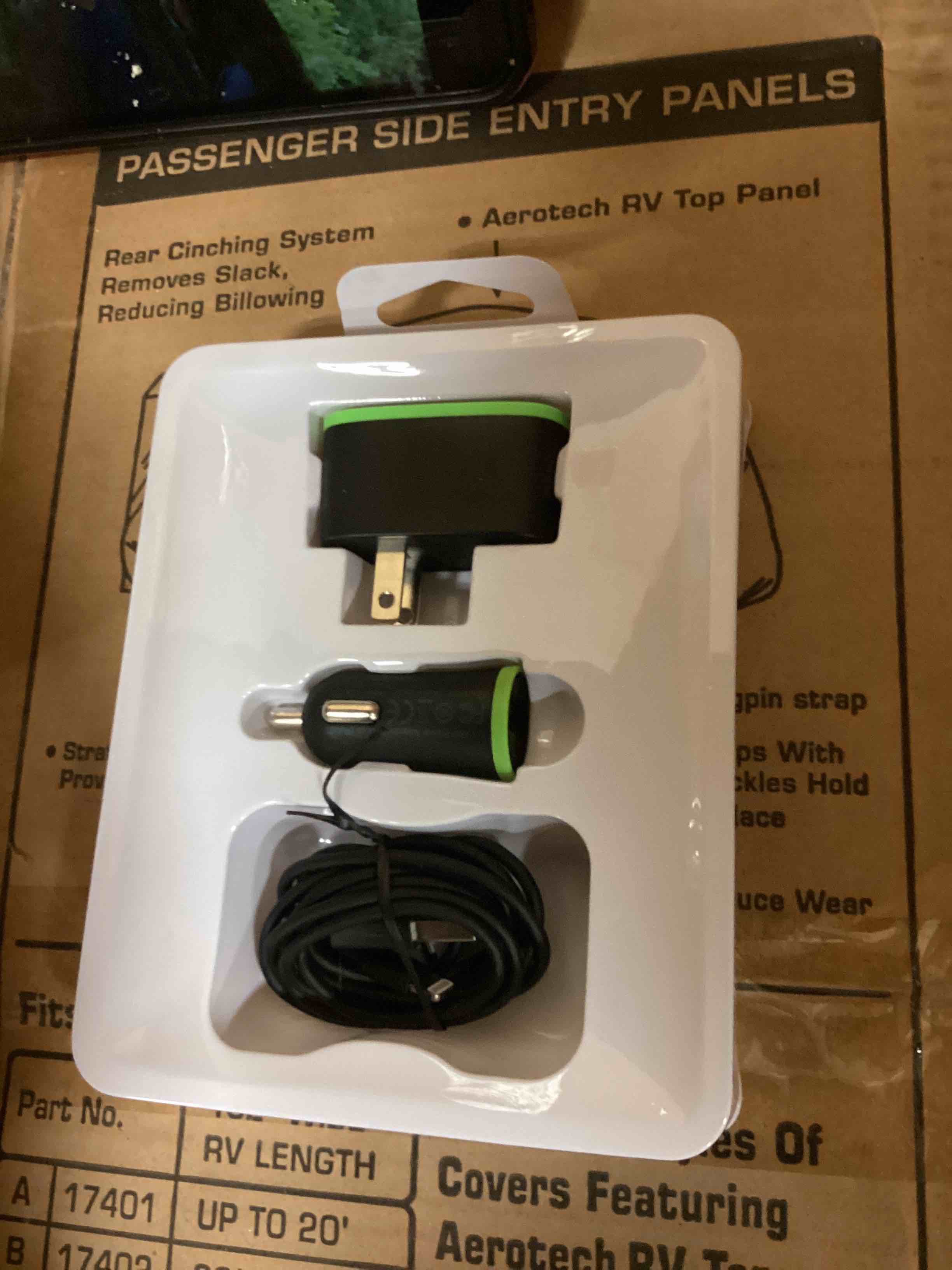 https://s3.amazonaws.com/lotting-images-prod/bidfta/BLU6369442_1715013907926.jpeg
