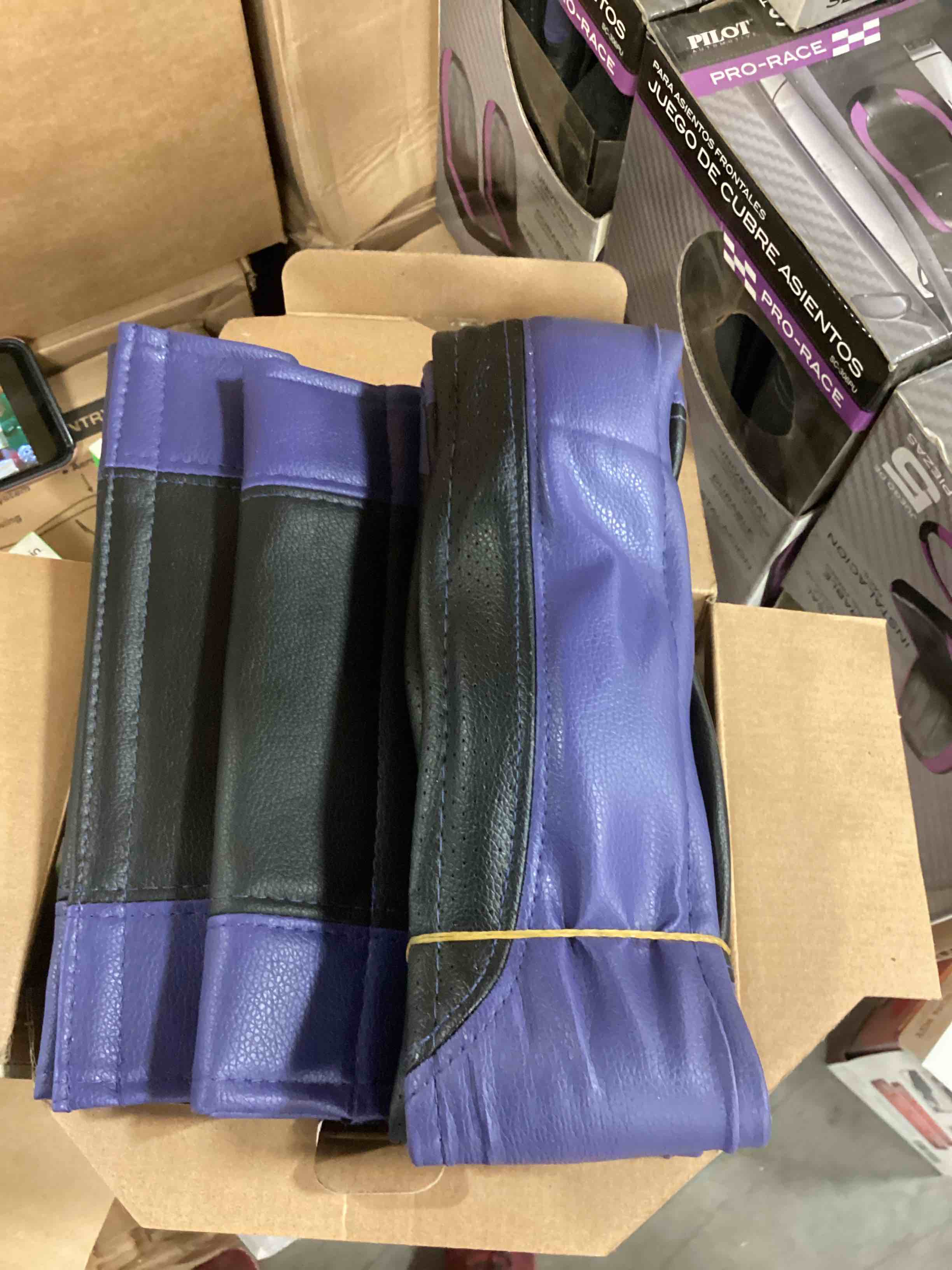 https://s3.amazonaws.com/lotting-images-prod/bidfta/BLU6369444_1715015103566.jpeg