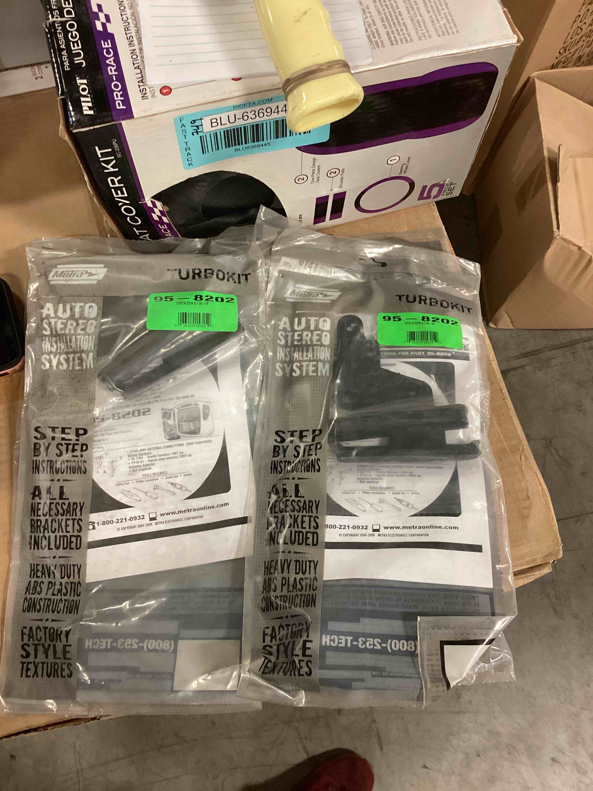 https://s3.amazonaws.com/lotting-images-prod/bidfta/BLU6369531_1715089104463.jpeg