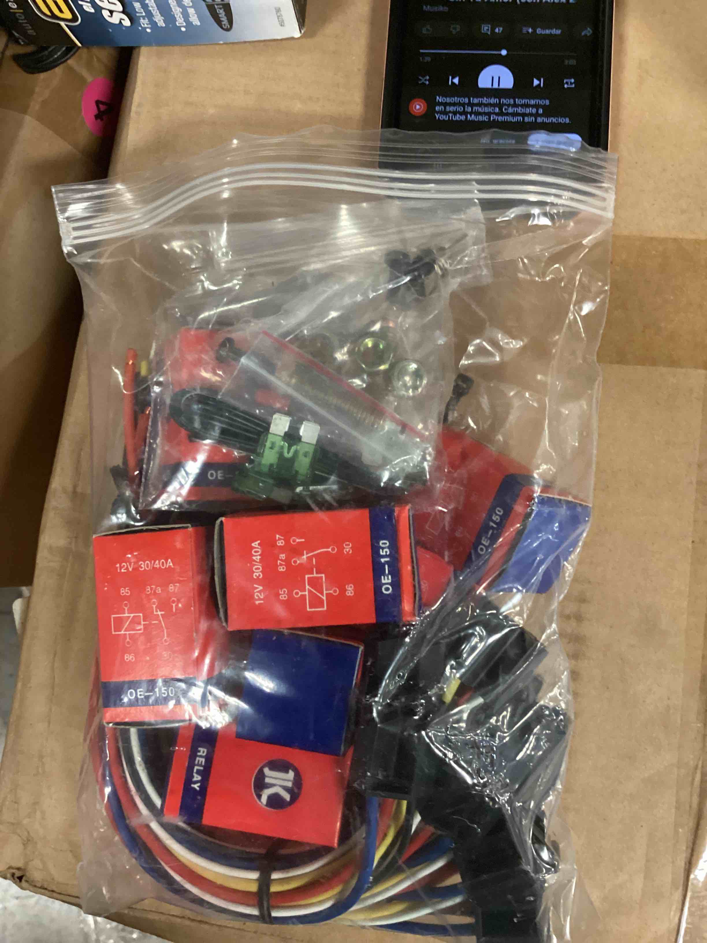 https://s3.amazonaws.com/lotting-images-prod/bidfta/BLU6369533_1715091781824.jpeg