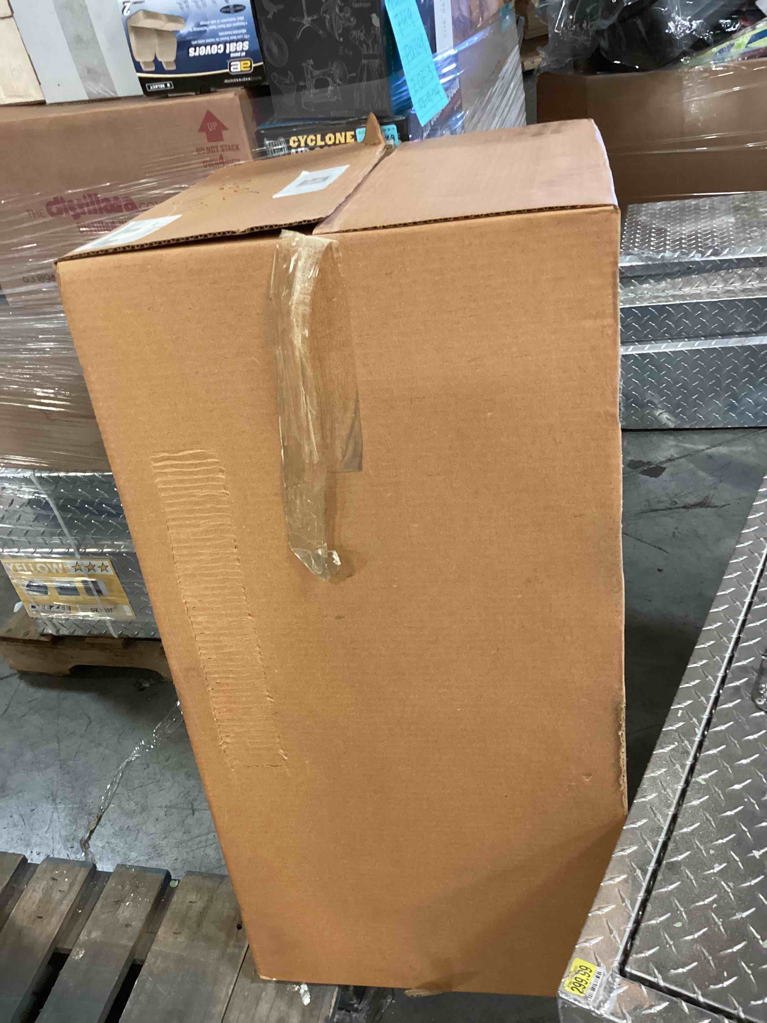 https://s3.amazonaws.com/lotting-images-prod/bidfta/BLU6369593_1715174035848.jpeg