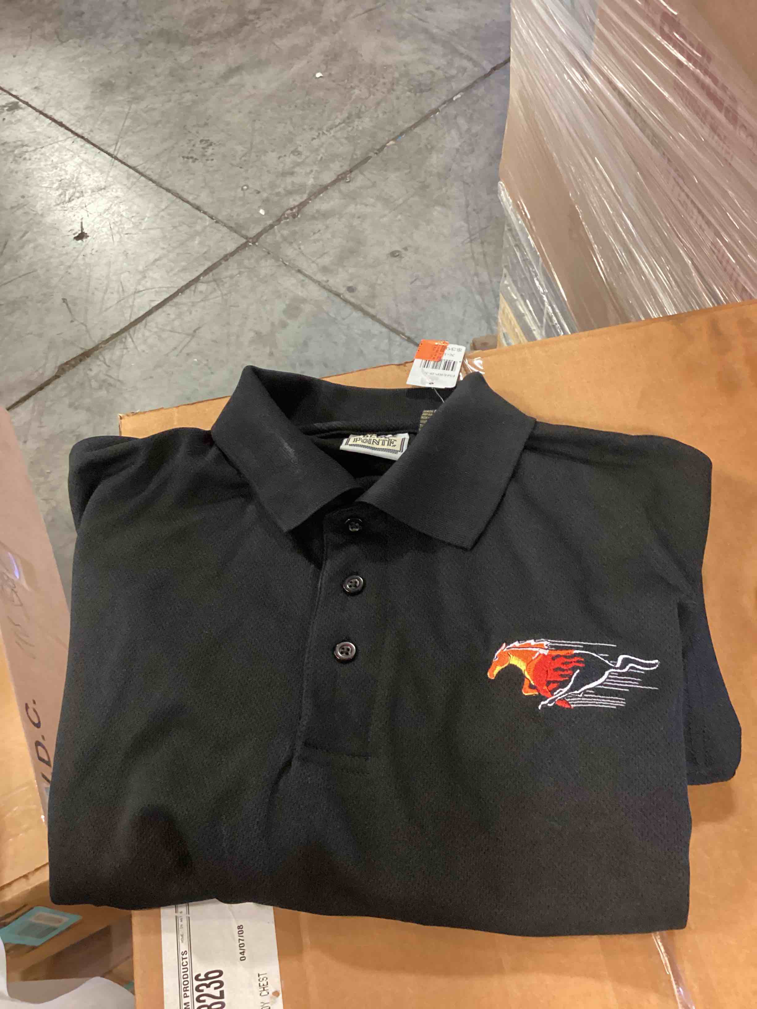 https://s3.amazonaws.com/lotting-images-prod/bidfta/BLU6369606_1715180281251.jpeg