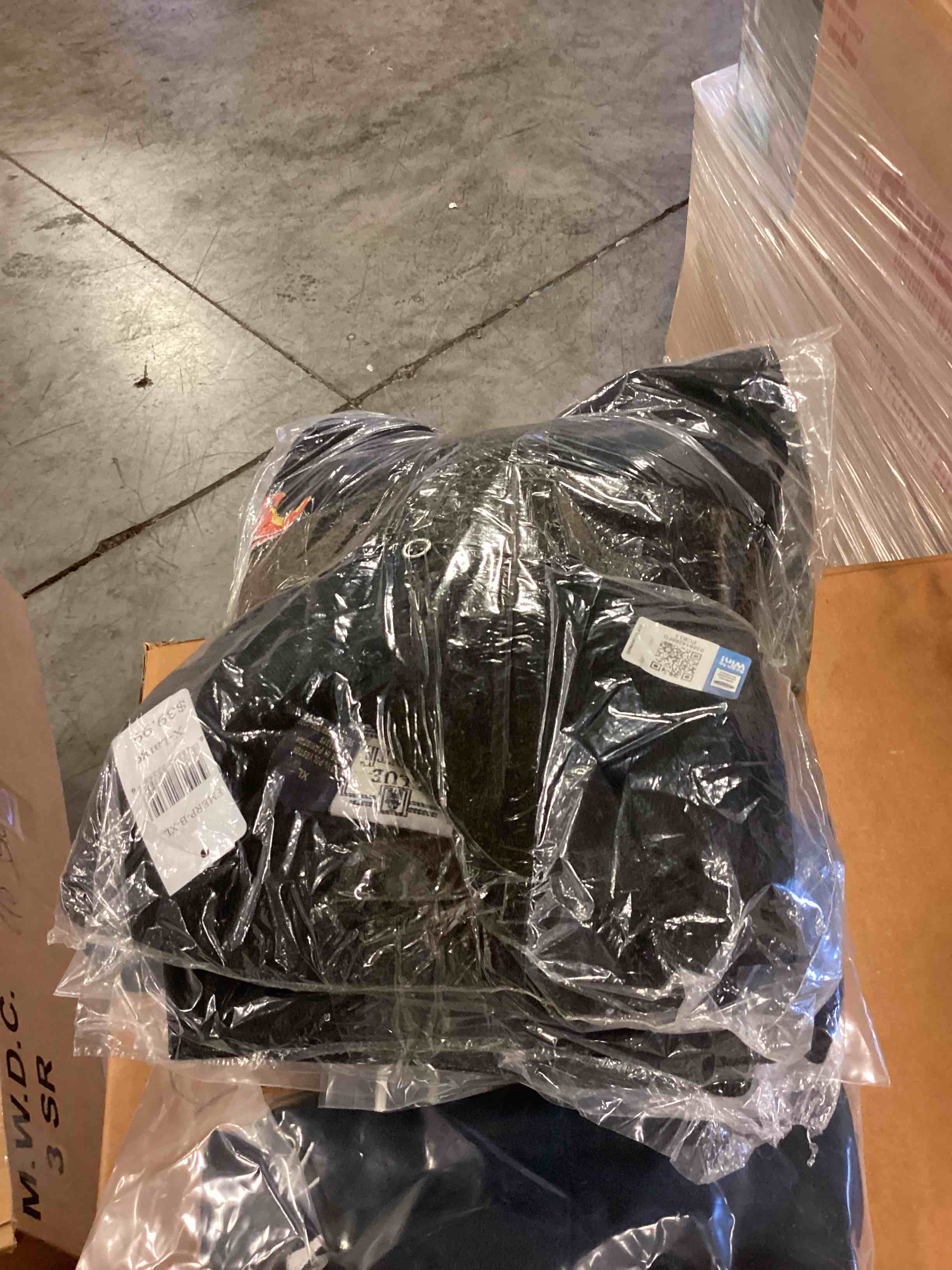 https://s3.amazonaws.com/lotting-images-prod/bidfta/BLU6369606_1715180558221.jpeg