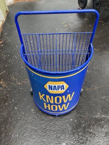 Rolling garage display cart 