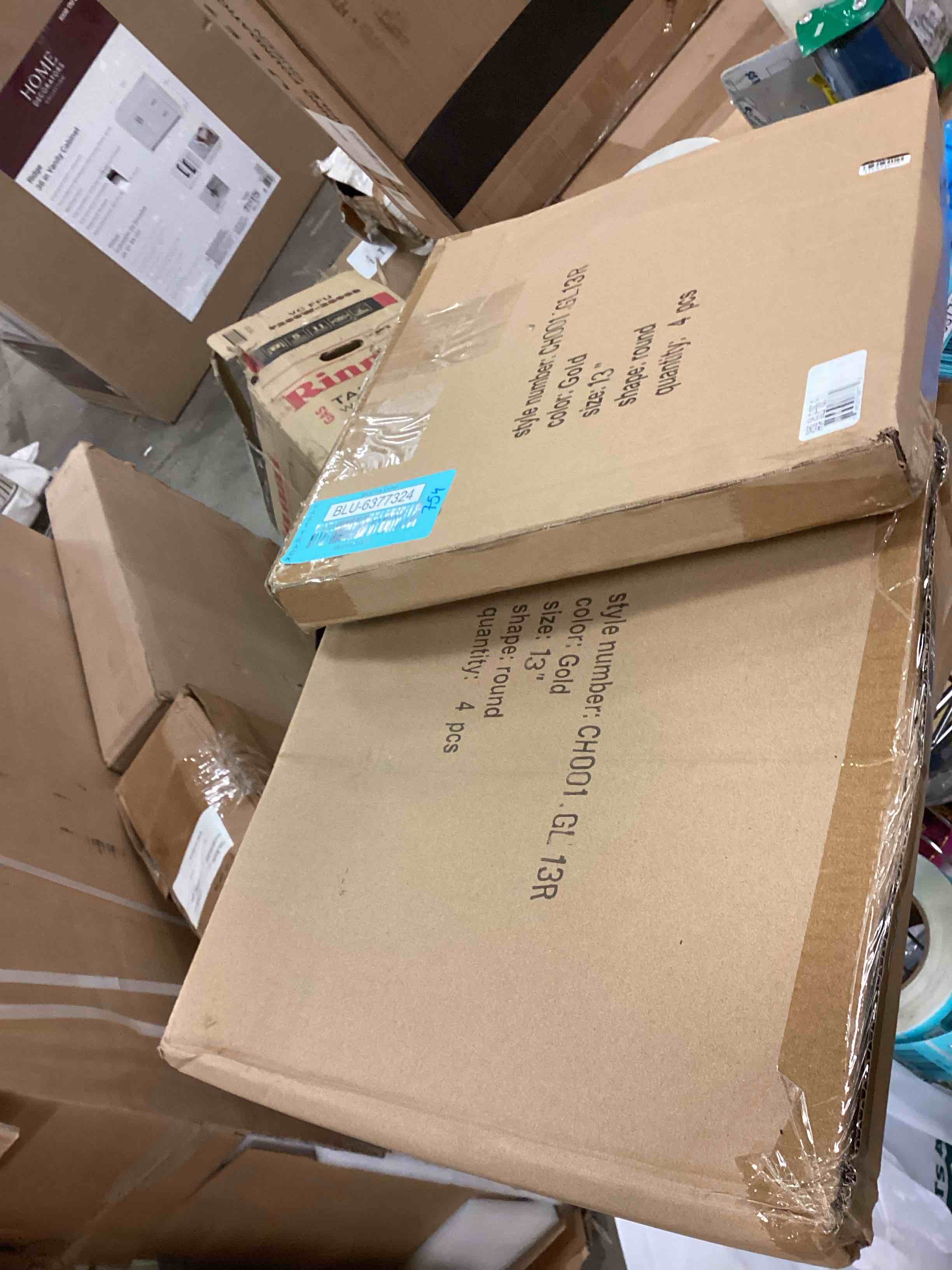 https://s3.amazonaws.com/lotting-images-prod/bidfta/BLU6377324_1715094061340.jpeg