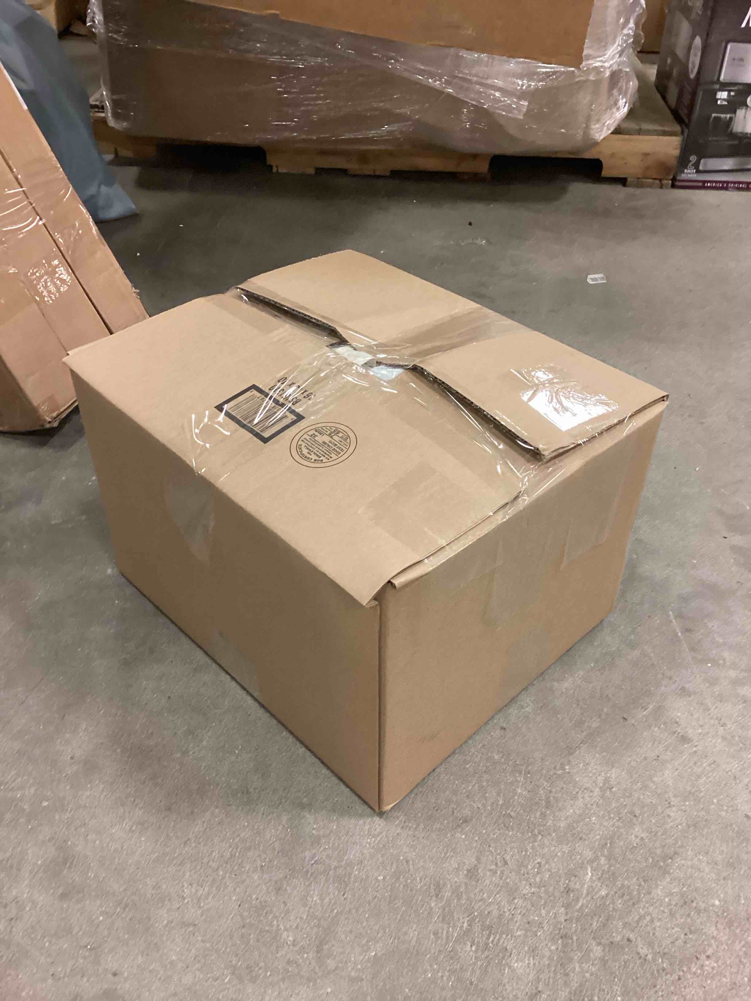 https://s3.amazonaws.com/lotting-images-prod/bidfta/BLU6377325_1715087456231.jpeg