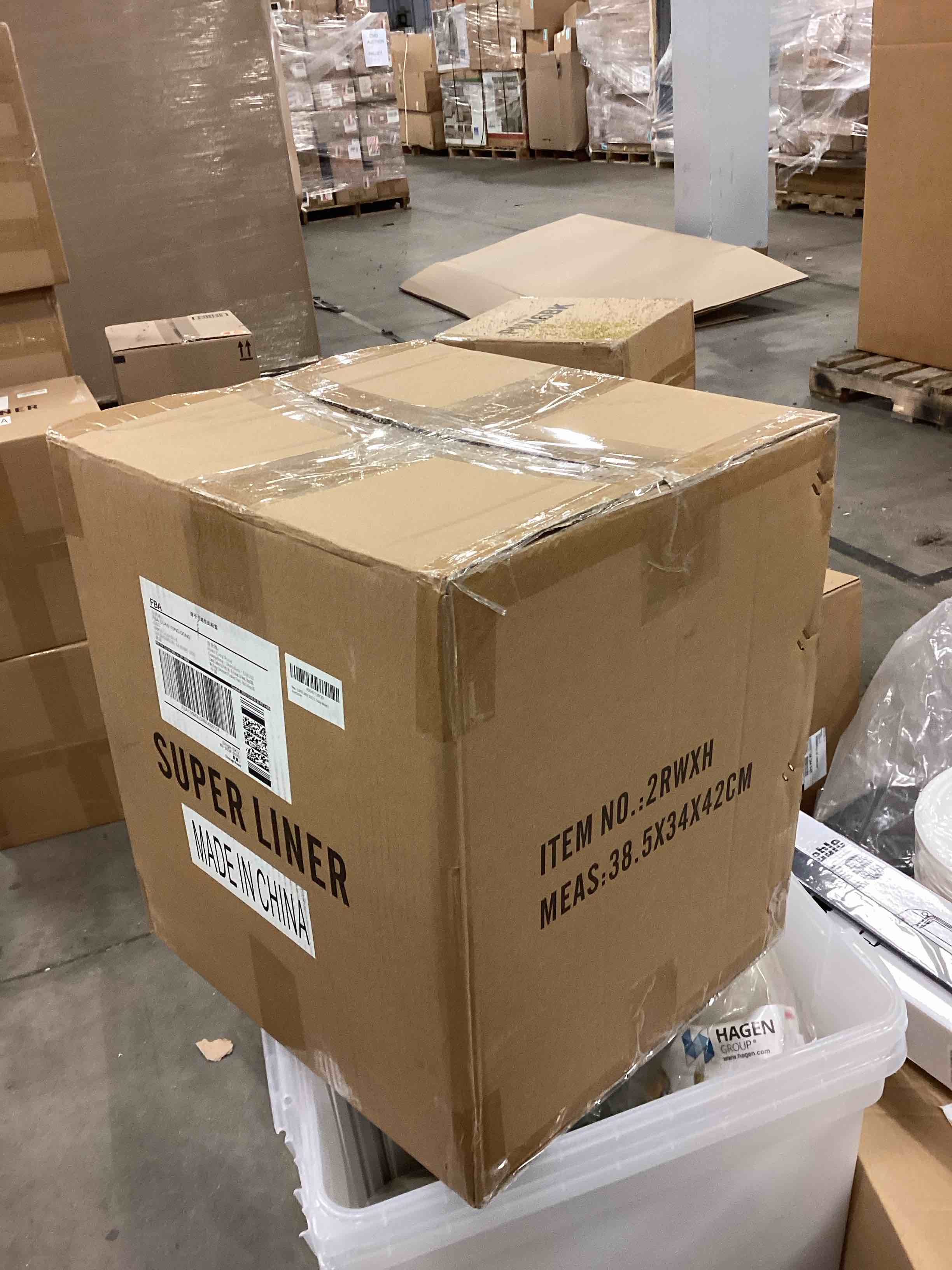 https://s3.amazonaws.com/lotting-images-prod/bidfta/BLU6377552_1715196147246.jpeg