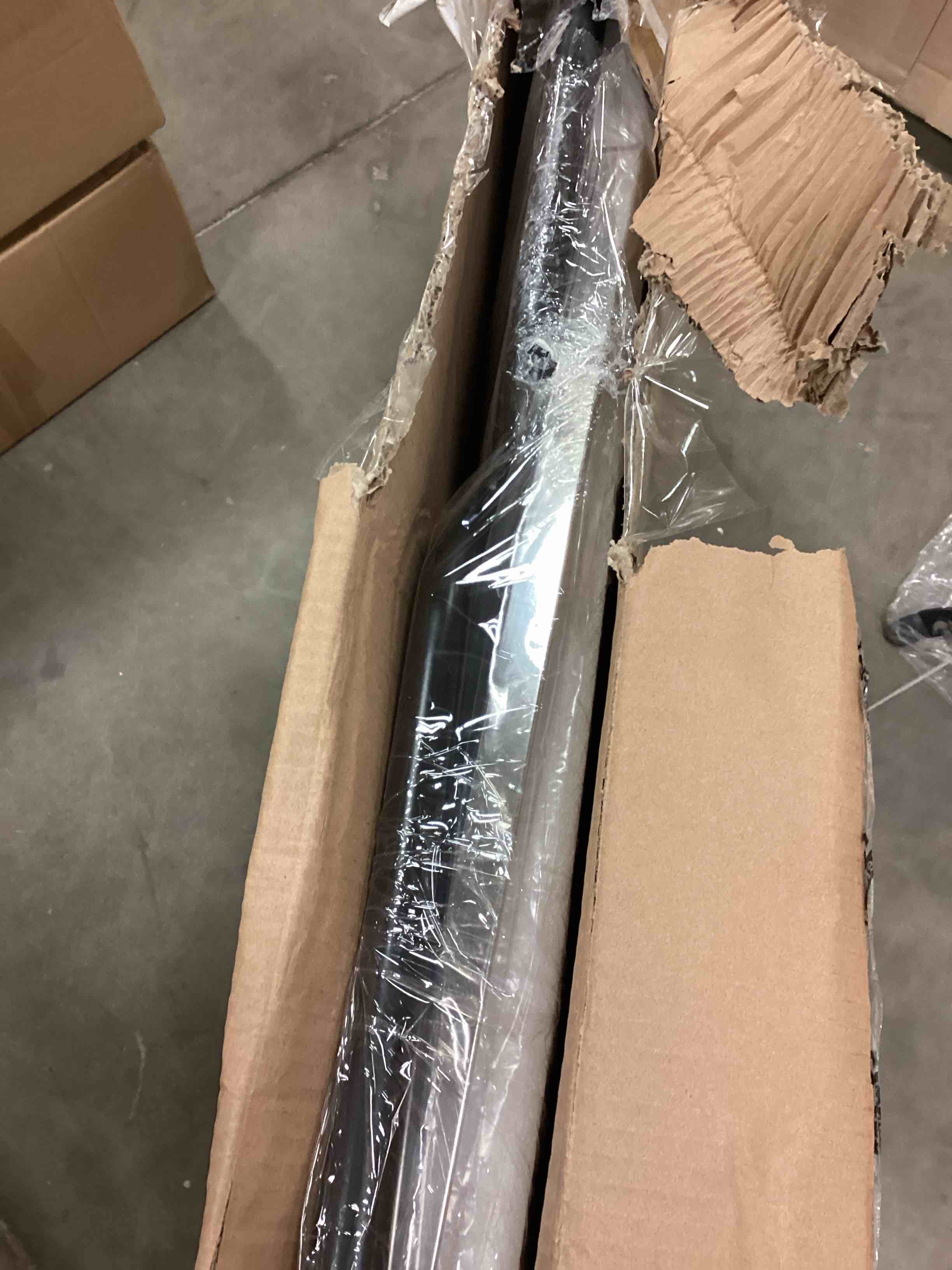 https://s3.amazonaws.com/lotting-images-prod/bidfta/BLU6378096_1715797298179.jpeg
