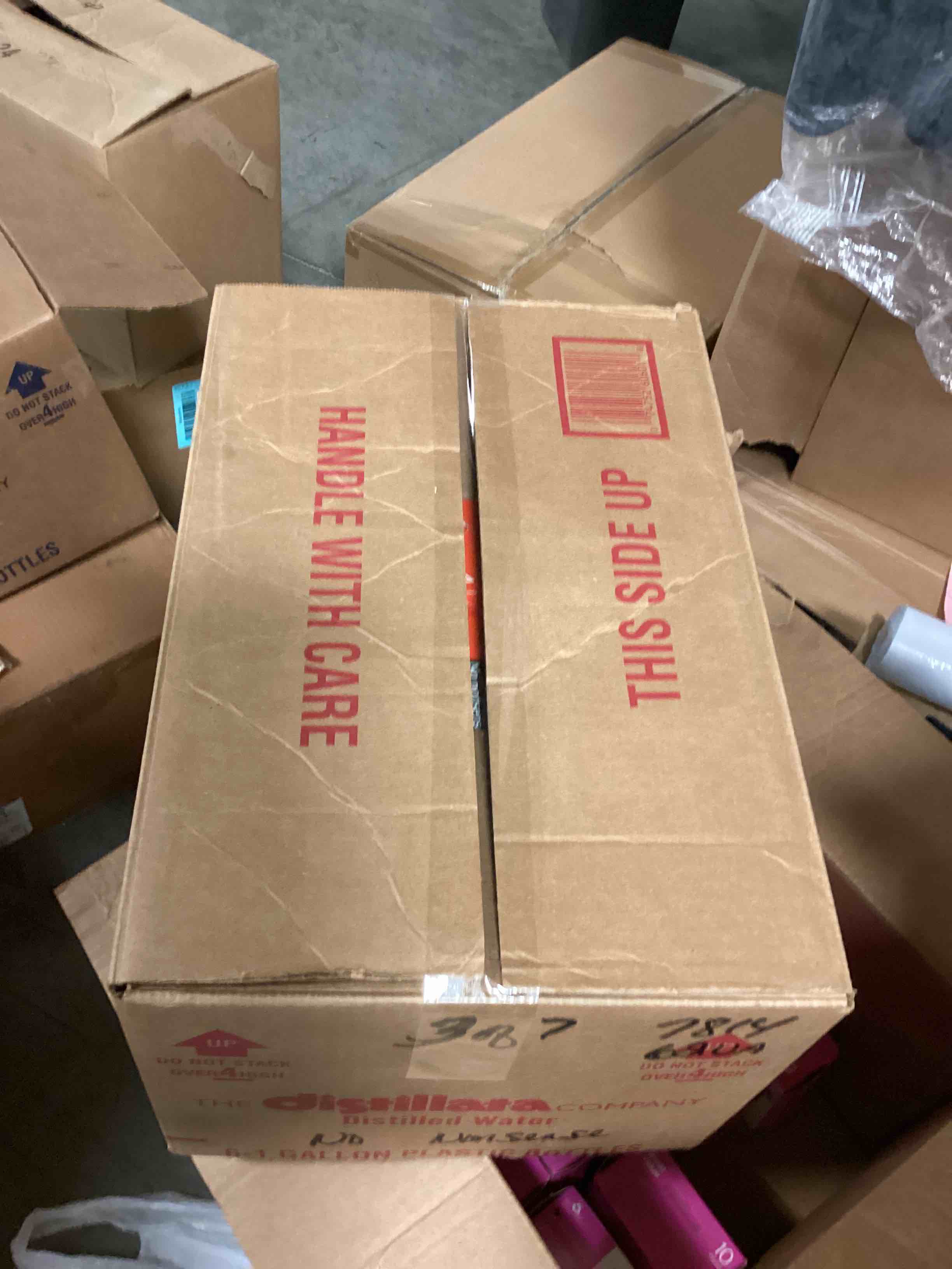 https://s3.amazonaws.com/lotting-images-prod/bidfta/BLU6379583_1714393117780.jpeg