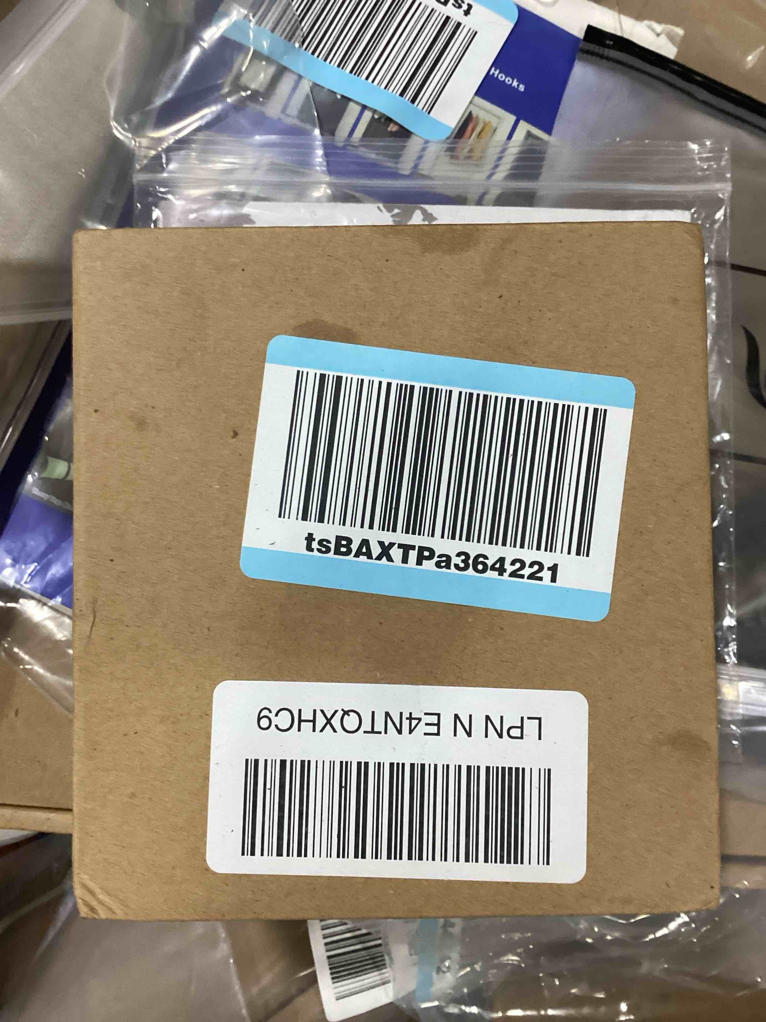 https://s3.amazonaws.com/lotting-images-prod/bidfta/BLU6379991_1722447858326.jpeg