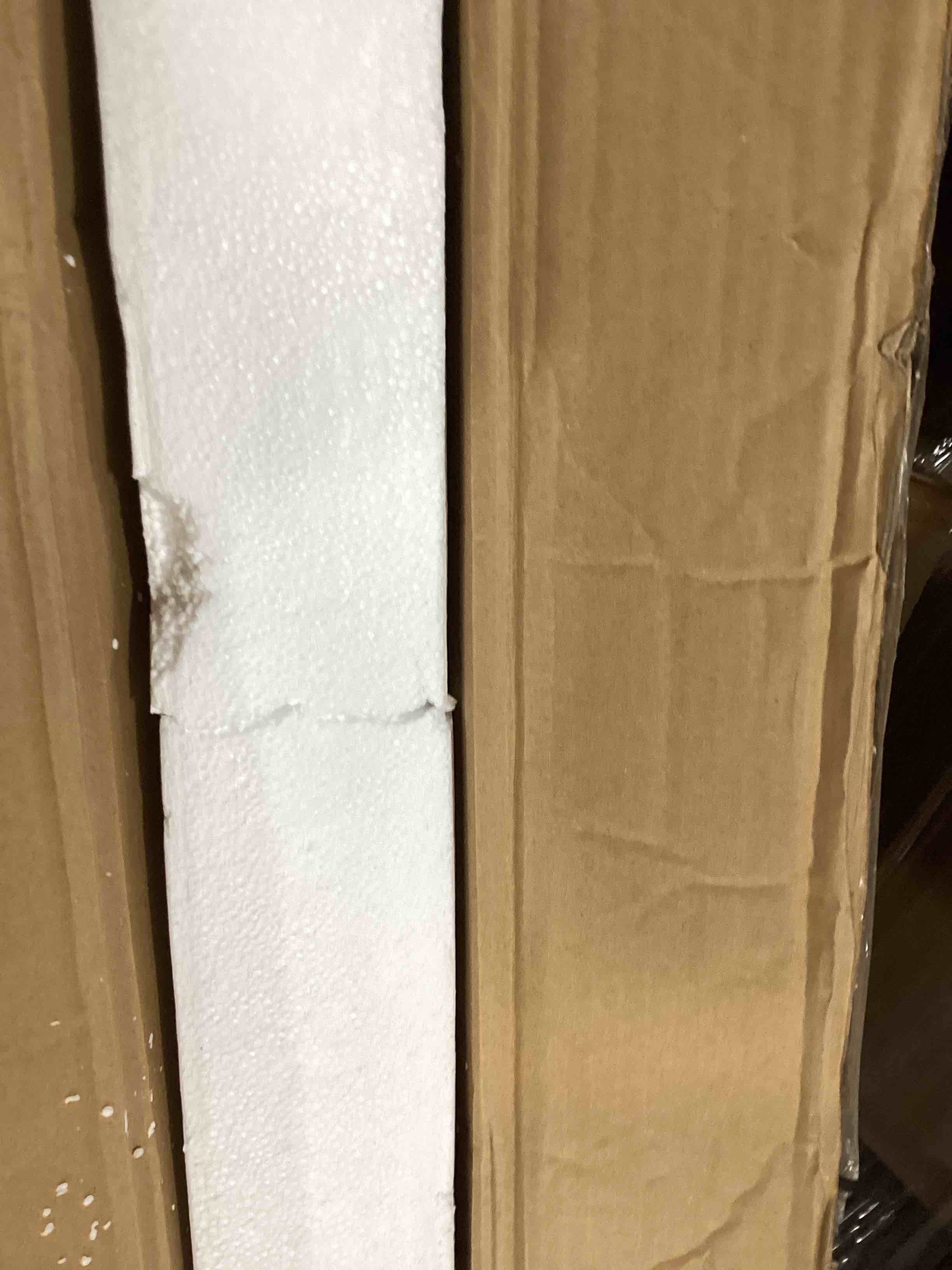 https://s3.amazonaws.com/lotting-images-prod/bidfta/BLU6380038_1722453223103.jpeg