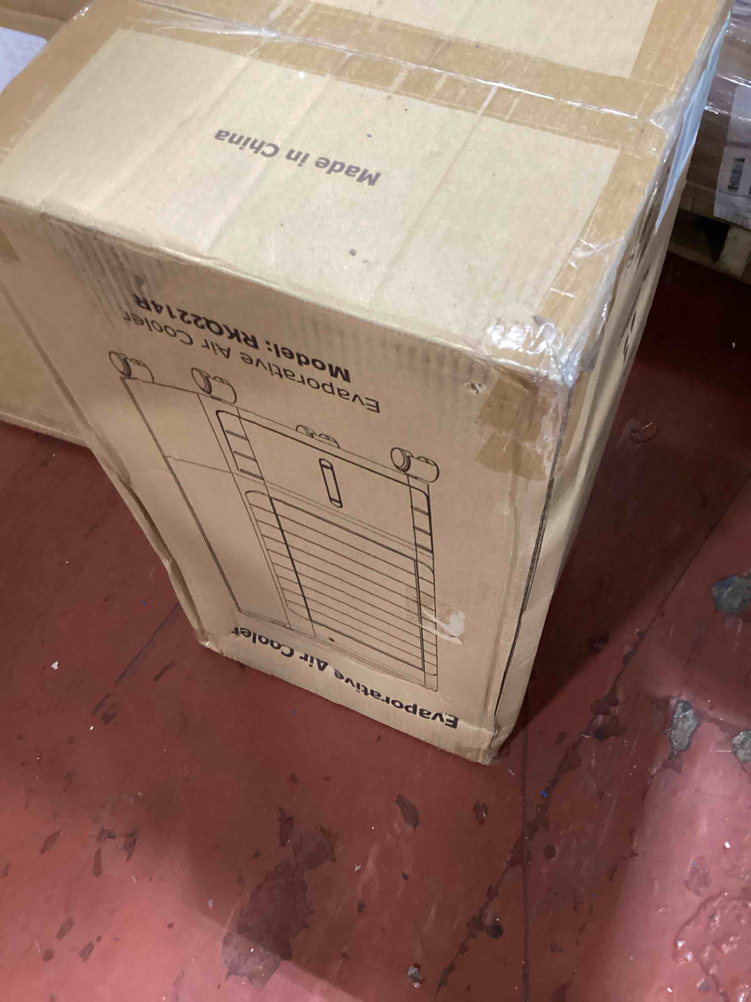 https://s3.amazonaws.com/lotting-images-prod/bidfta/BLU6380039_1722453303075.jpeg