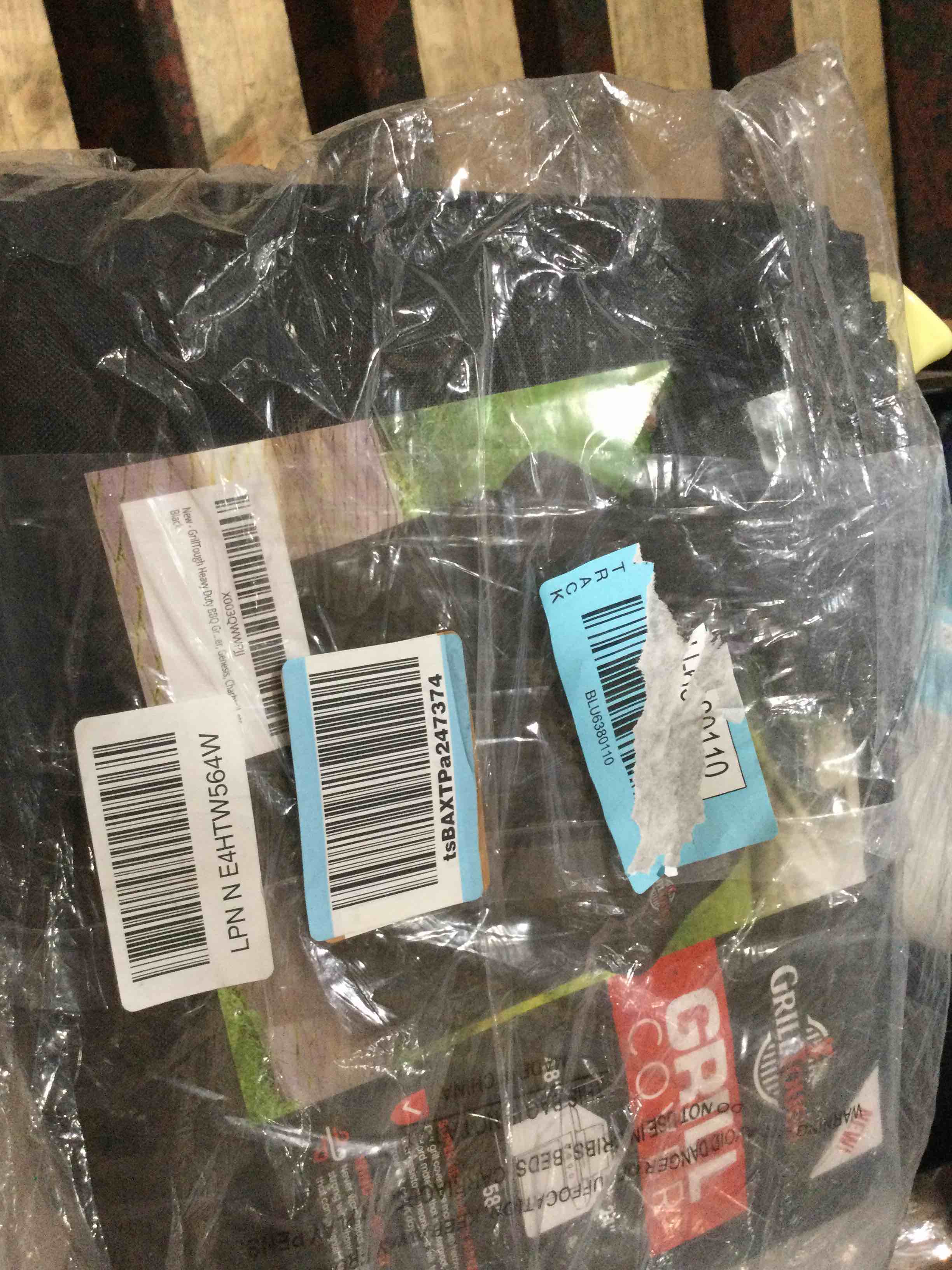 https://s3.amazonaws.com/lotting-images-prod/bidfta/BLU6380087_1722526642302.jpeg