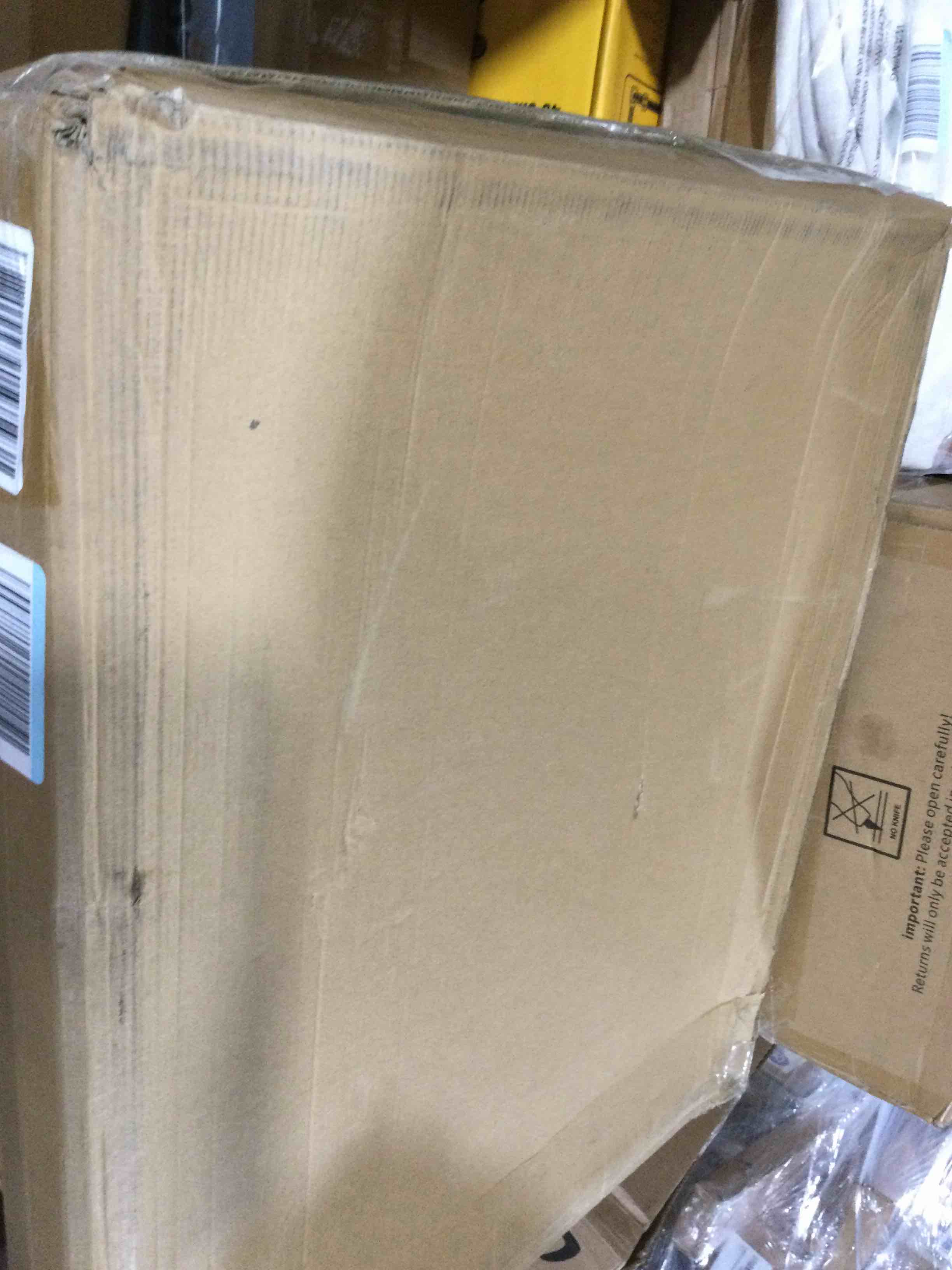 https://s3.amazonaws.com/lotting-images-prod/bidfta/BLU6380148_1722520256407.jpeg