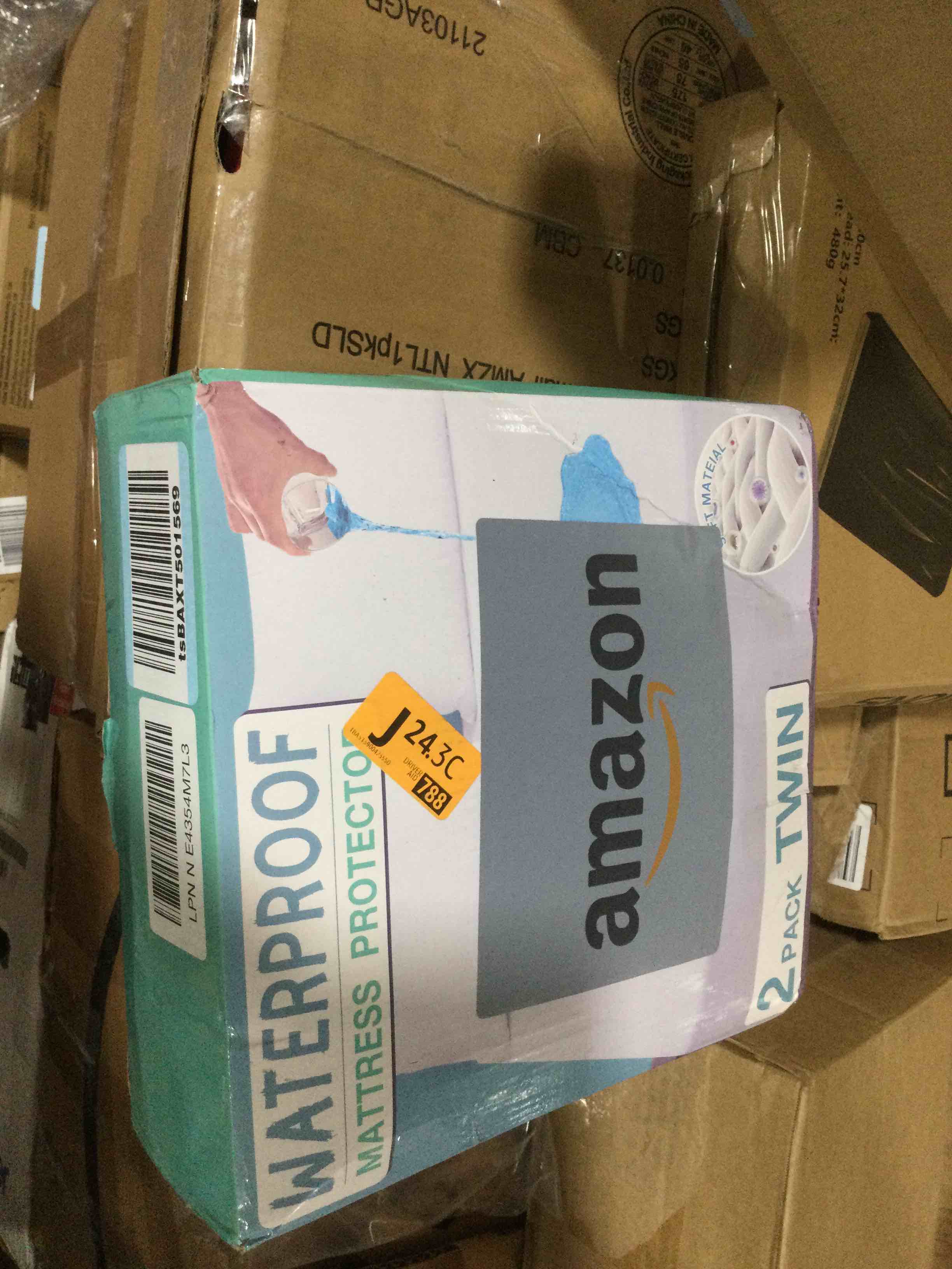 https://s3.amazonaws.com/lotting-images-prod/bidfta/BLU6380154_1722519758195.jpeg