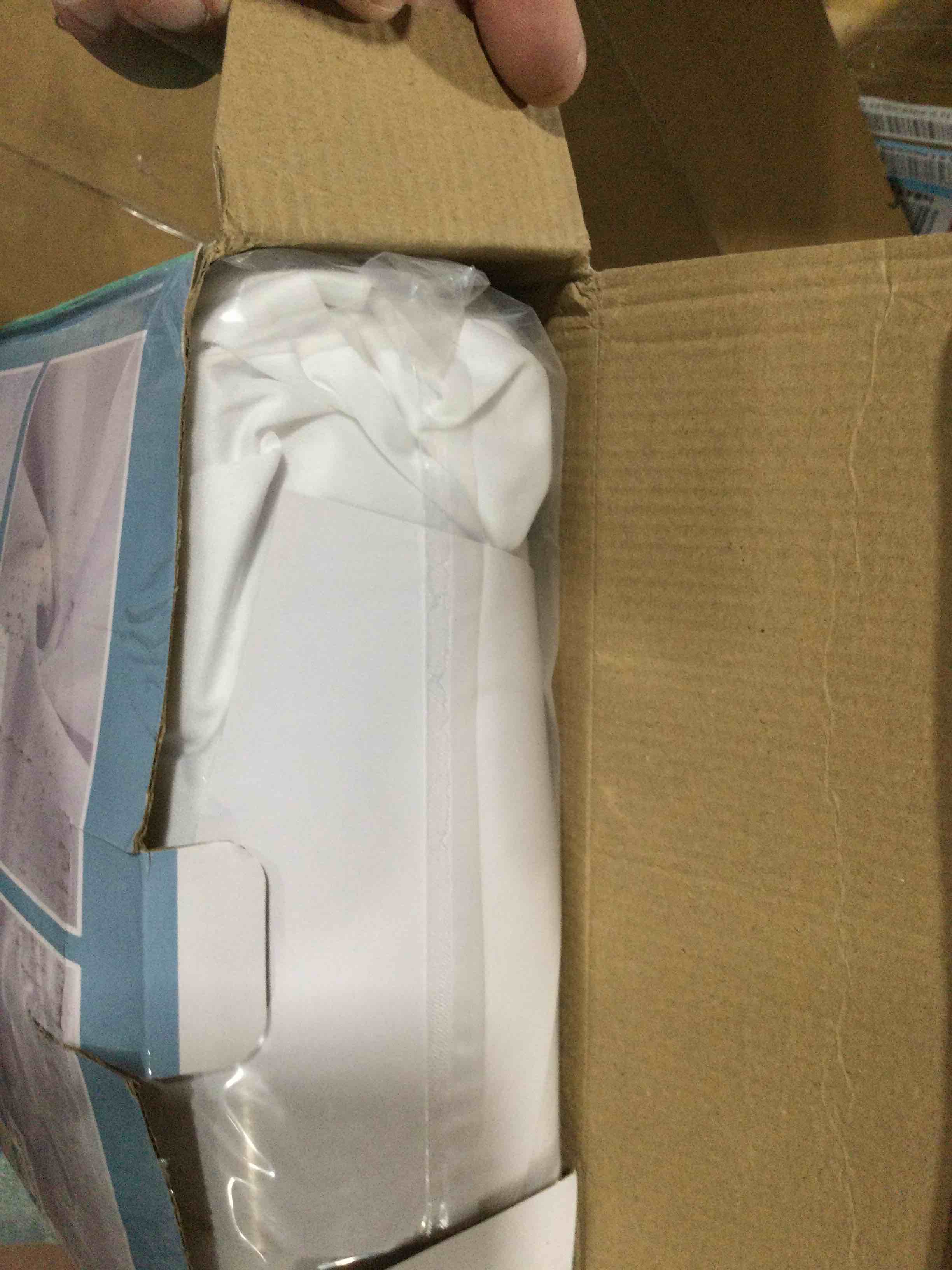 https://s3.amazonaws.com/lotting-images-prod/bidfta/BLU6380154_1722519776144.jpeg