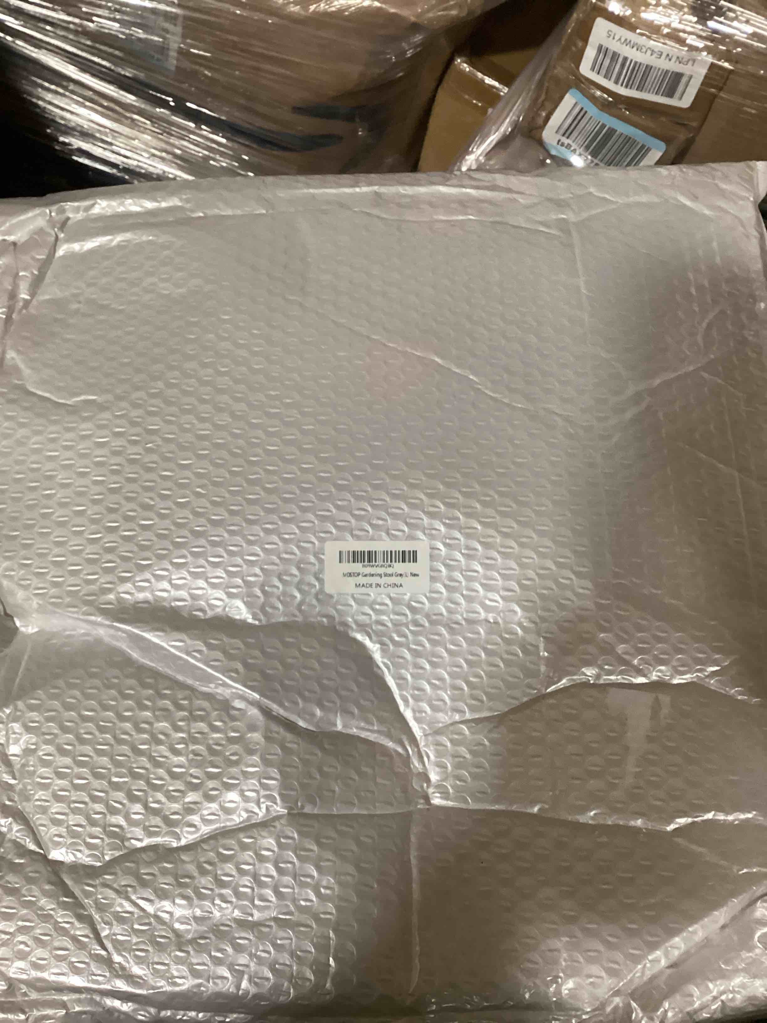 https://s3.amazonaws.com/lotting-images-prod/bidfta/BLU6380308_1722617068358.jpeg