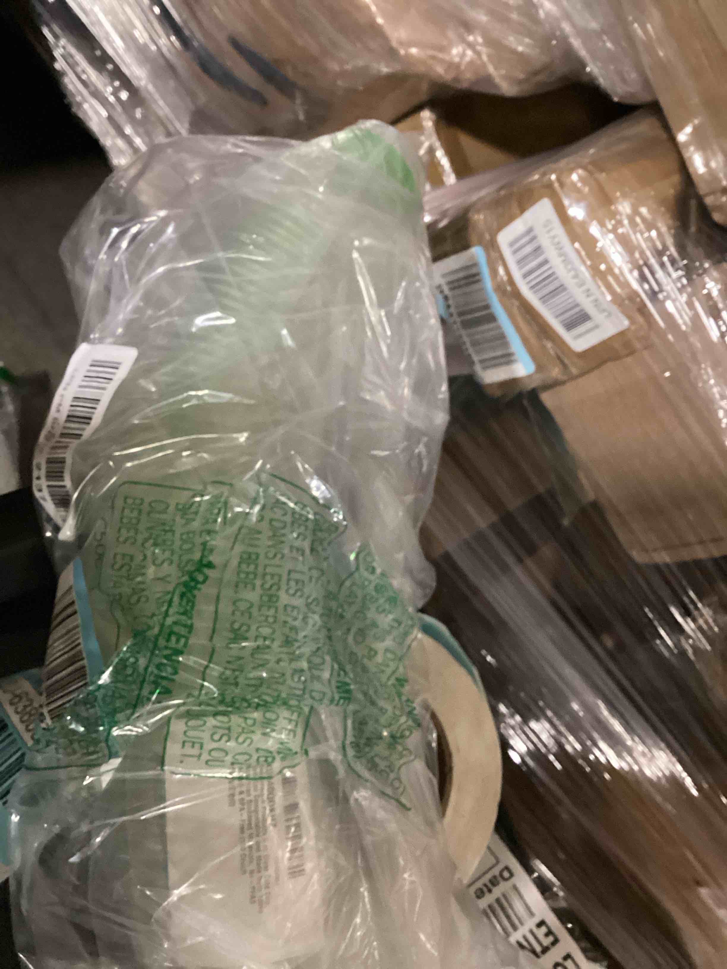 https://s3.amazonaws.com/lotting-images-prod/bidfta/BLU6380326_1722618870540.jpeg