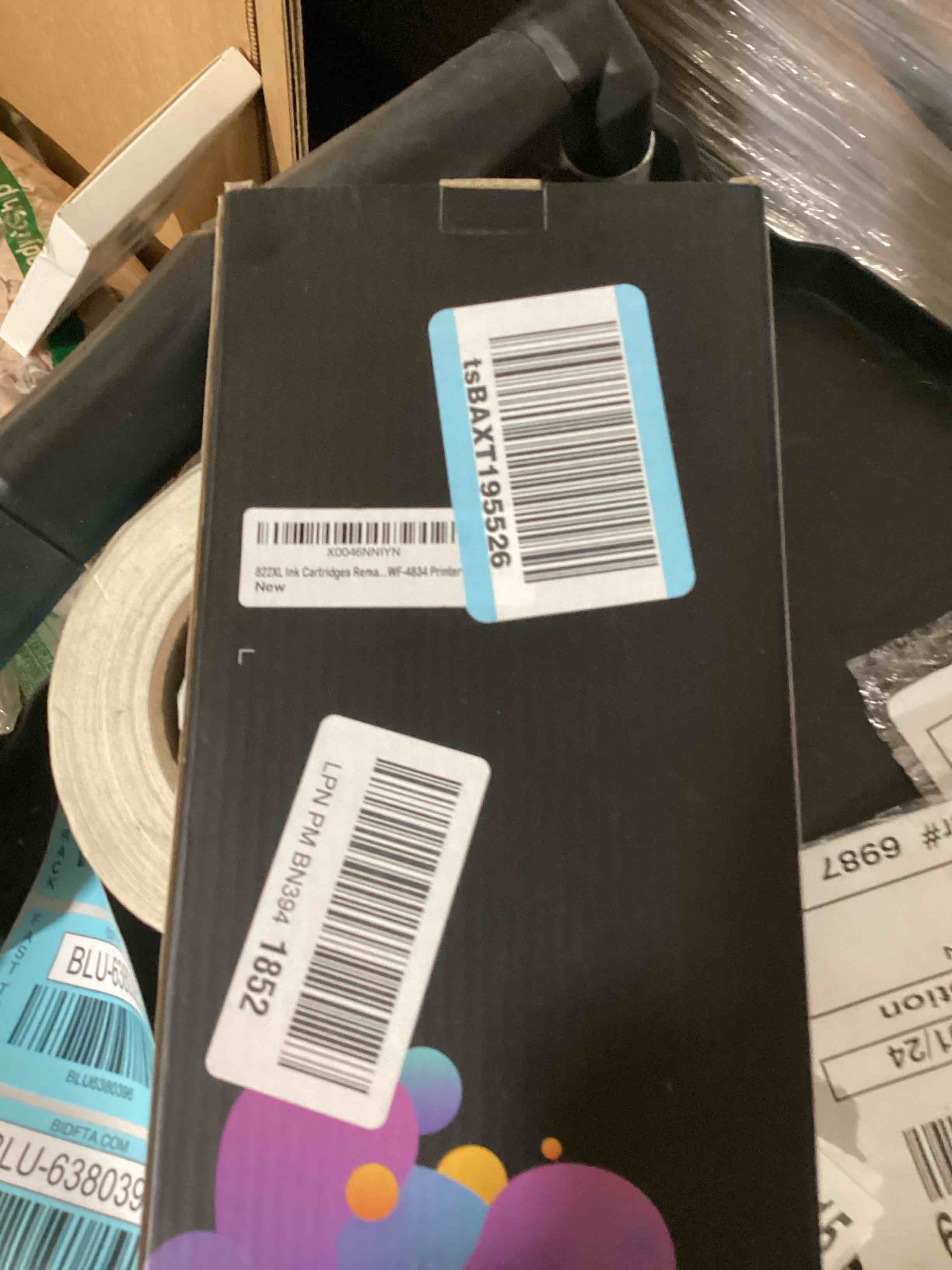 https://s3.amazonaws.com/lotting-images-prod/bidfta/BLU6380391_1722627391304.jpeg