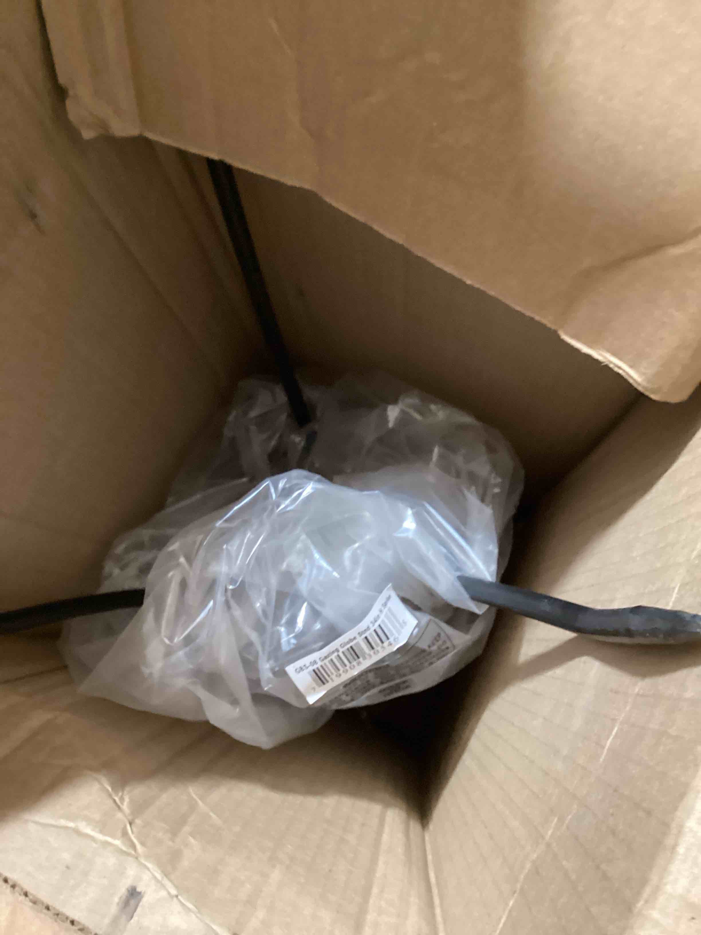 https://s3.amazonaws.com/lotting-images-prod/bidfta/BLU6380542_1722883470232.jpeg