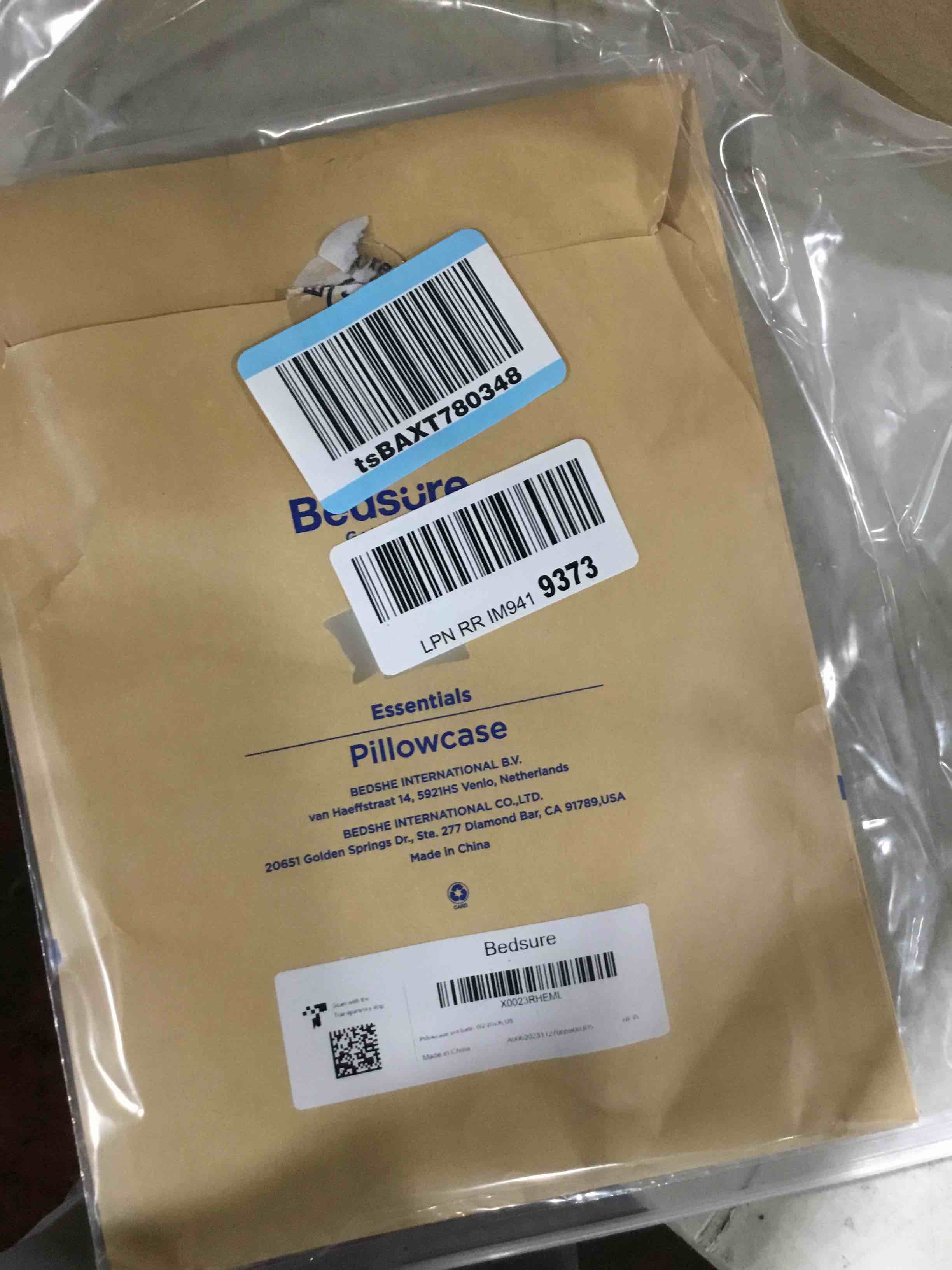 https://s3.amazonaws.com/lotting-images-prod/bidfta/BLU6380772_1723039016305.jpeg