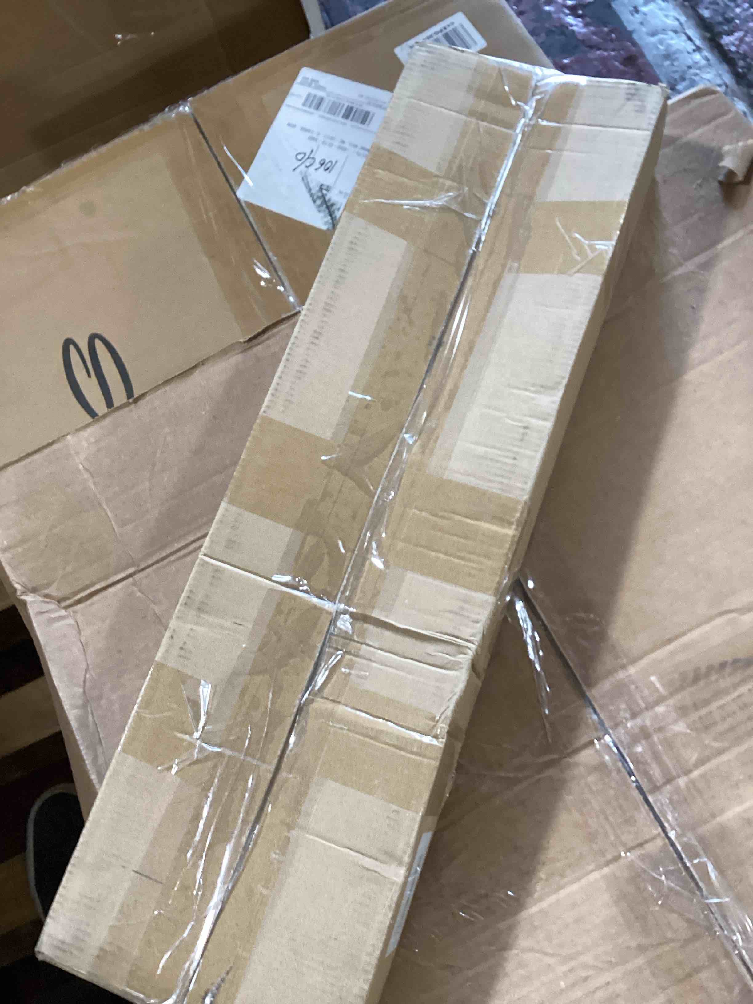 https://s3.amazonaws.com/lotting-images-prod/bidfta/BLU6381200_1723470697312.jpeg