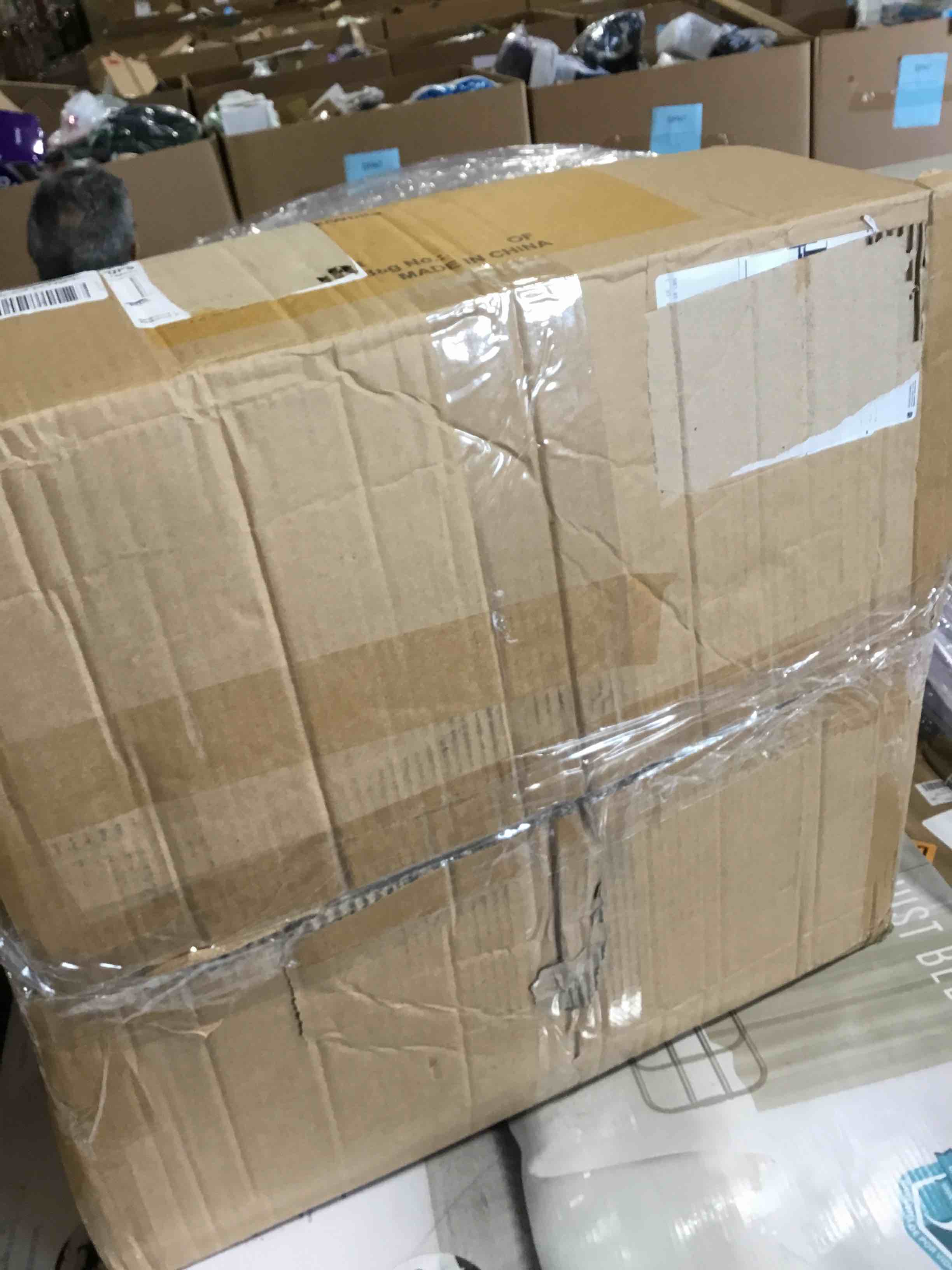 https://s3.amazonaws.com/lotting-images-prod/bidfta/BLU6381358_1723562702238.jpeg