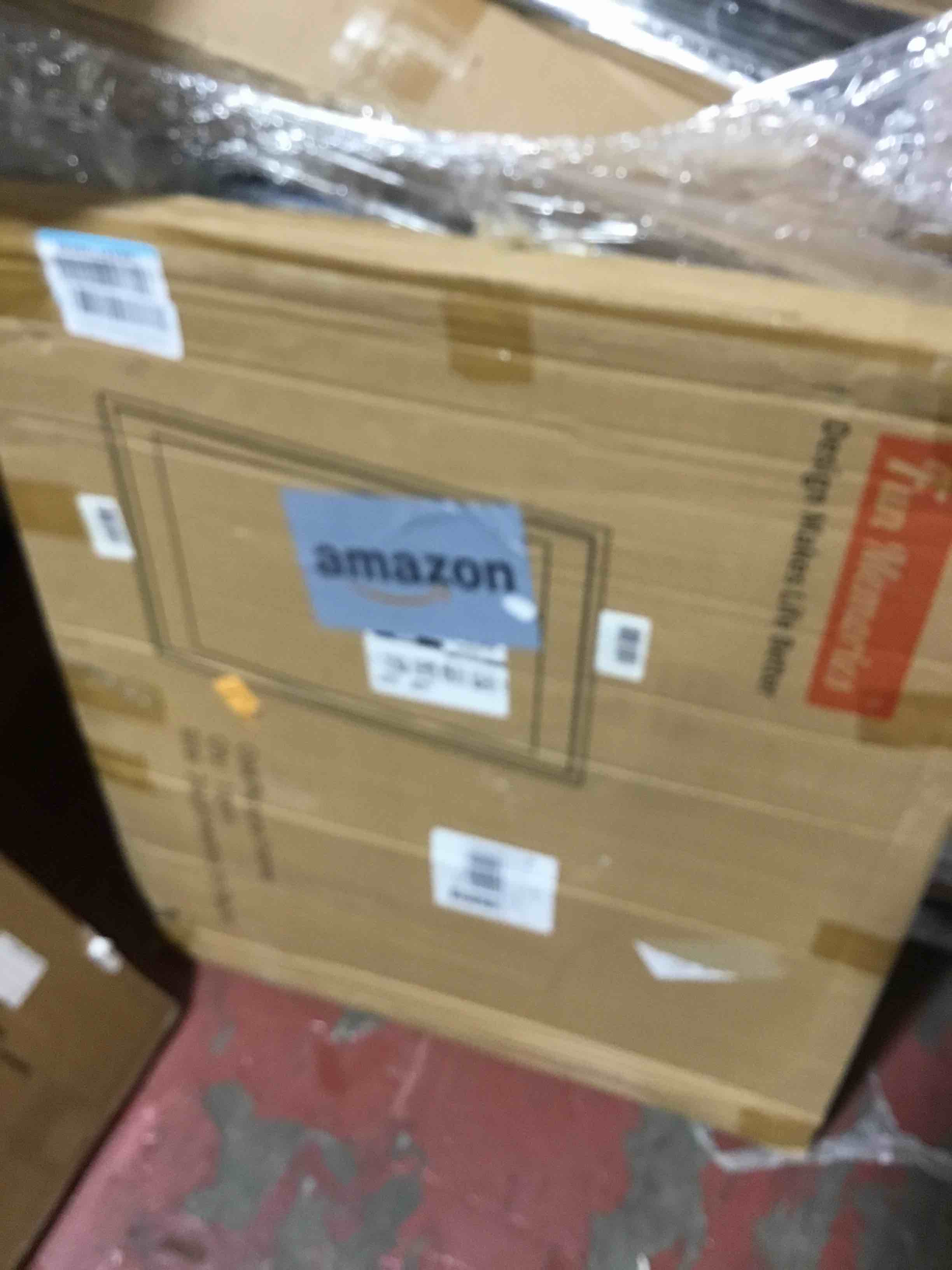 https://s3.amazonaws.com/lotting-images-prod/bidfta/BLU6381409_1723571414141.jpeg