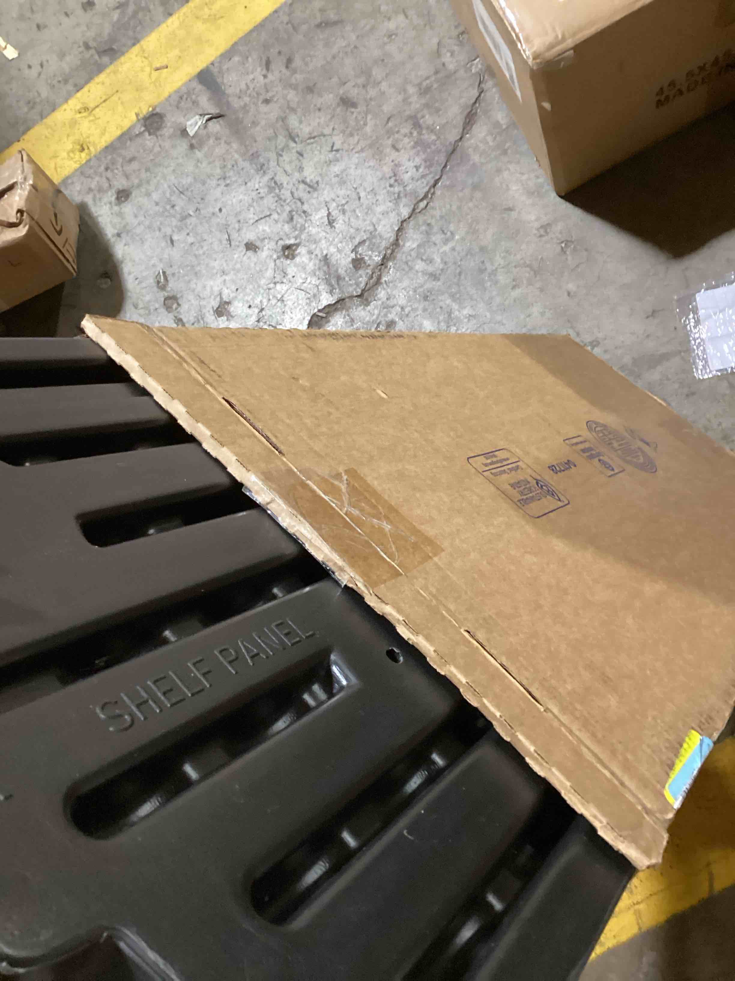 https://s3.amazonaws.com/lotting-images-prod/bidfta/BLU6383271_1718889194769.jpeg