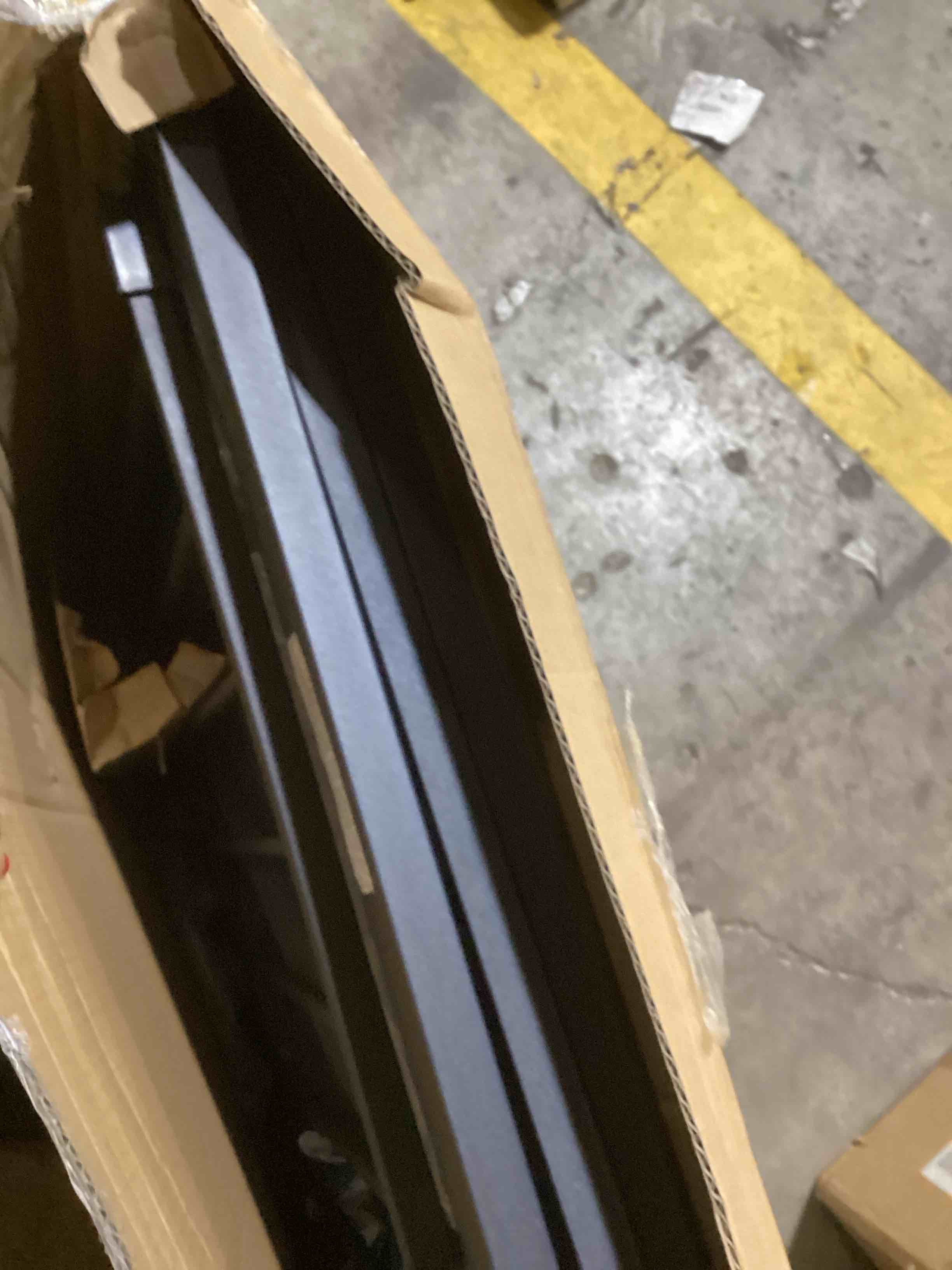 https://s3.amazonaws.com/lotting-images-prod/bidfta/BLU6383272_1718831230065.jpeg
