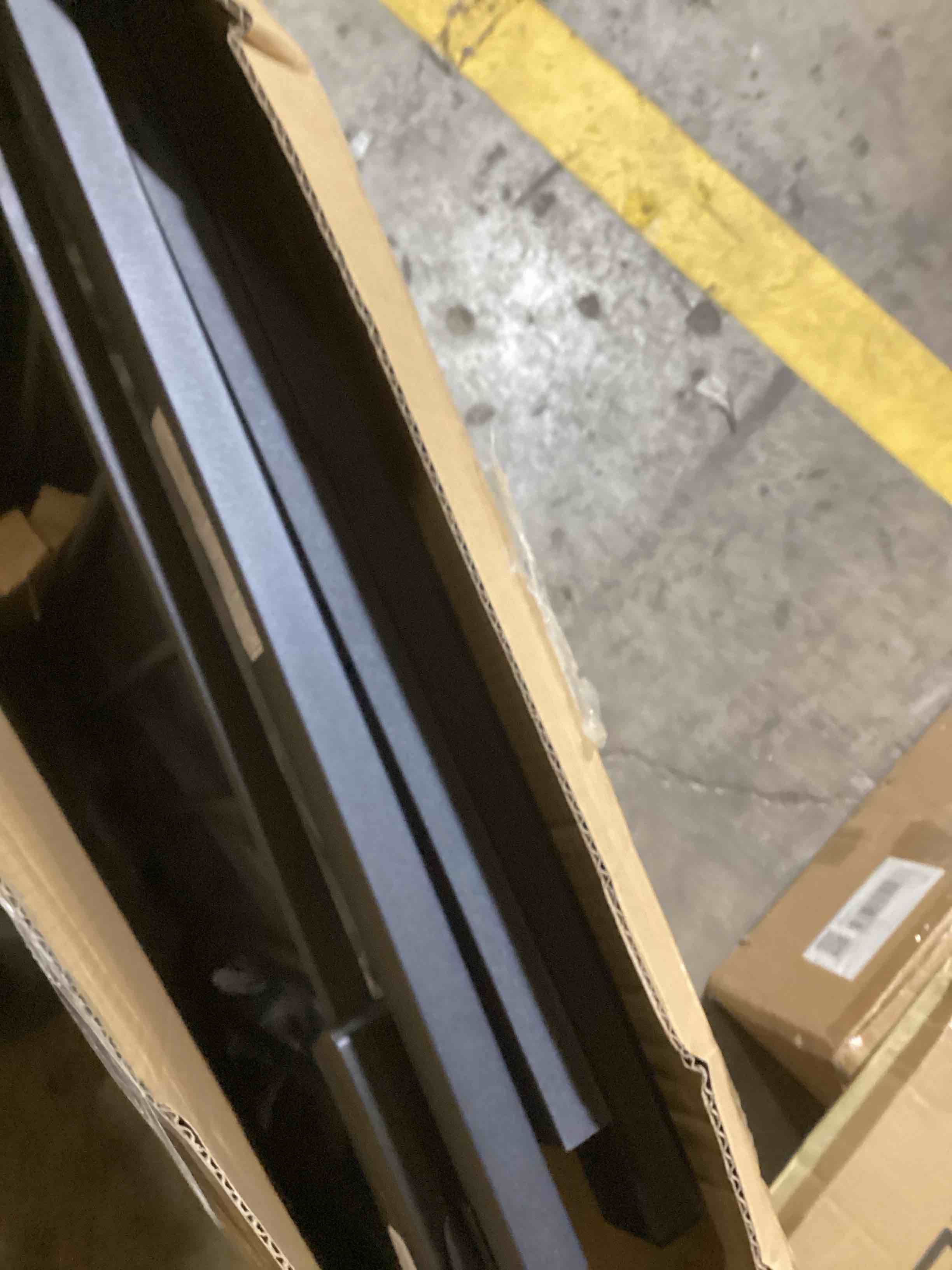 https://s3.amazonaws.com/lotting-images-prod/bidfta/BLU6383272_1718831230941.jpeg