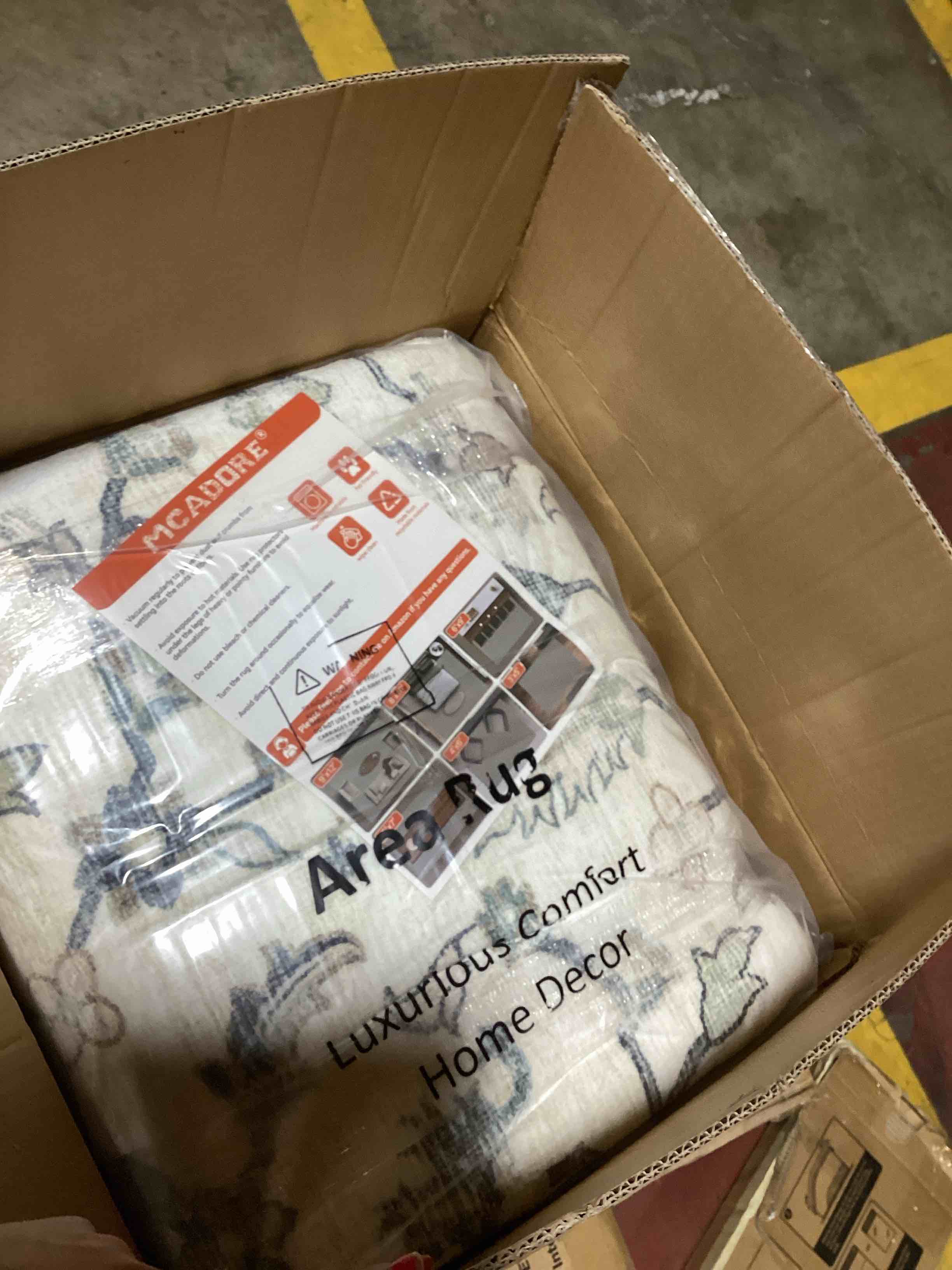 https://s3.amazonaws.com/lotting-images-prod/bidfta/BLU6383274_1718830884046.jpeg