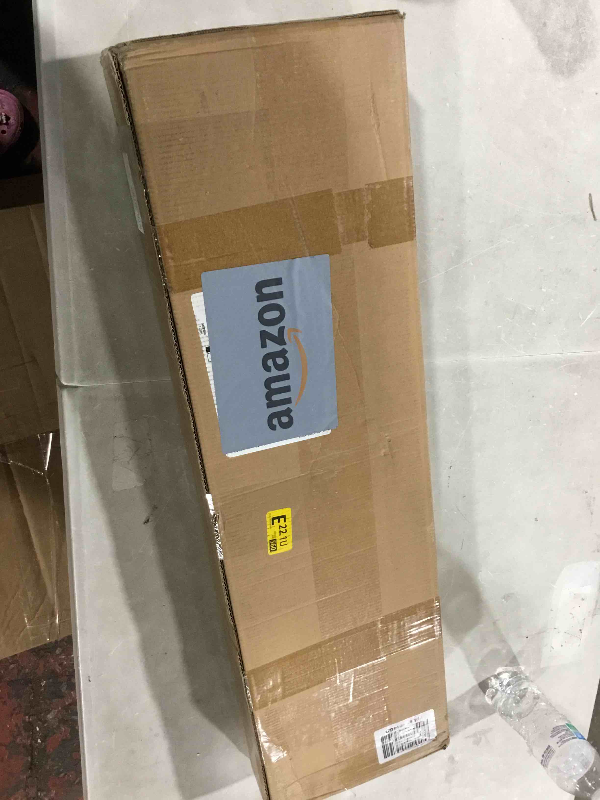 https://s3.amazonaws.com/lotting-images-prod/bidfta/BLU6384383_1722341577851.jpeg