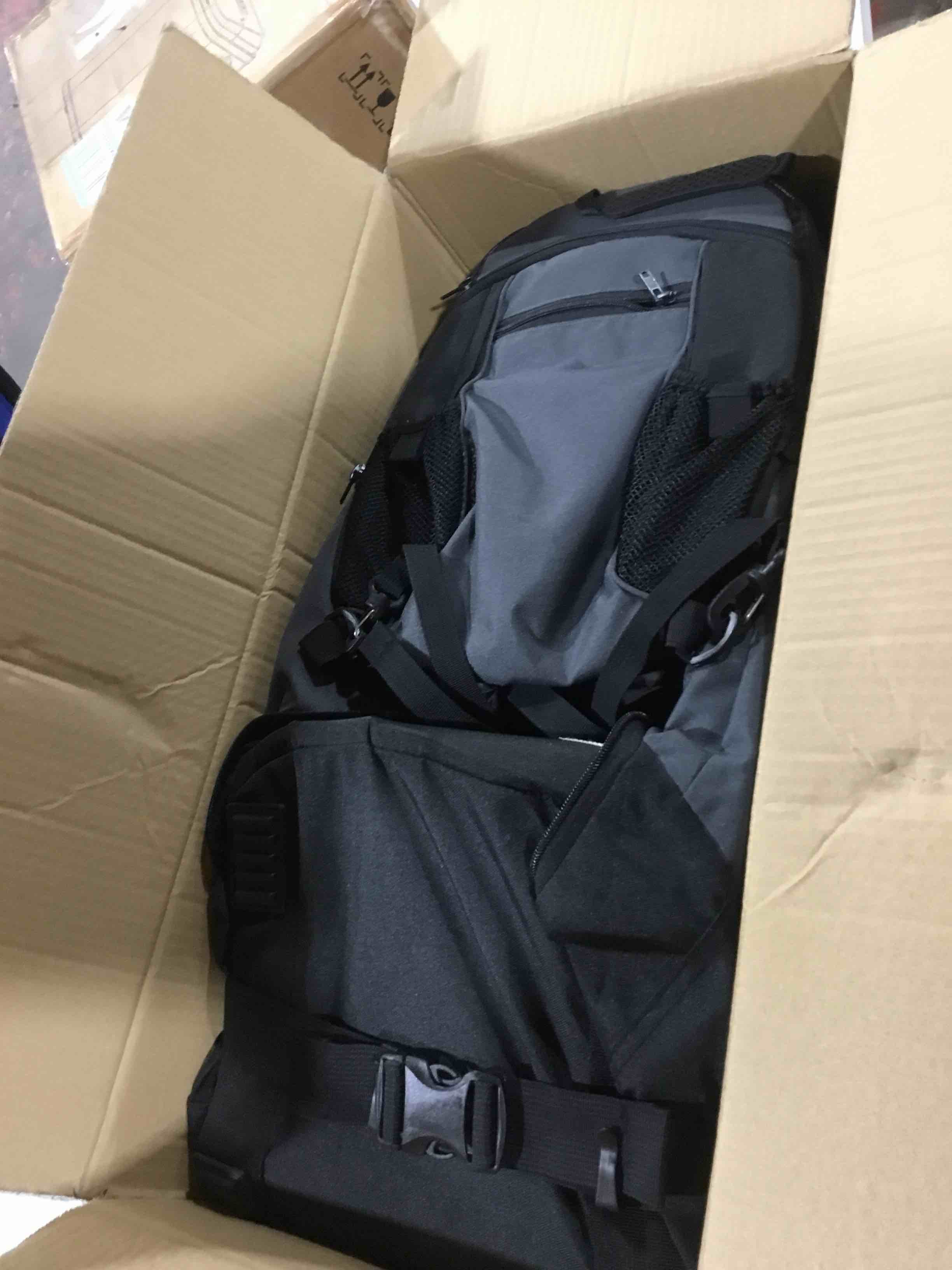 https://s3.amazonaws.com/lotting-images-prod/bidfta/BLU6384384_1722341911260.jpeg