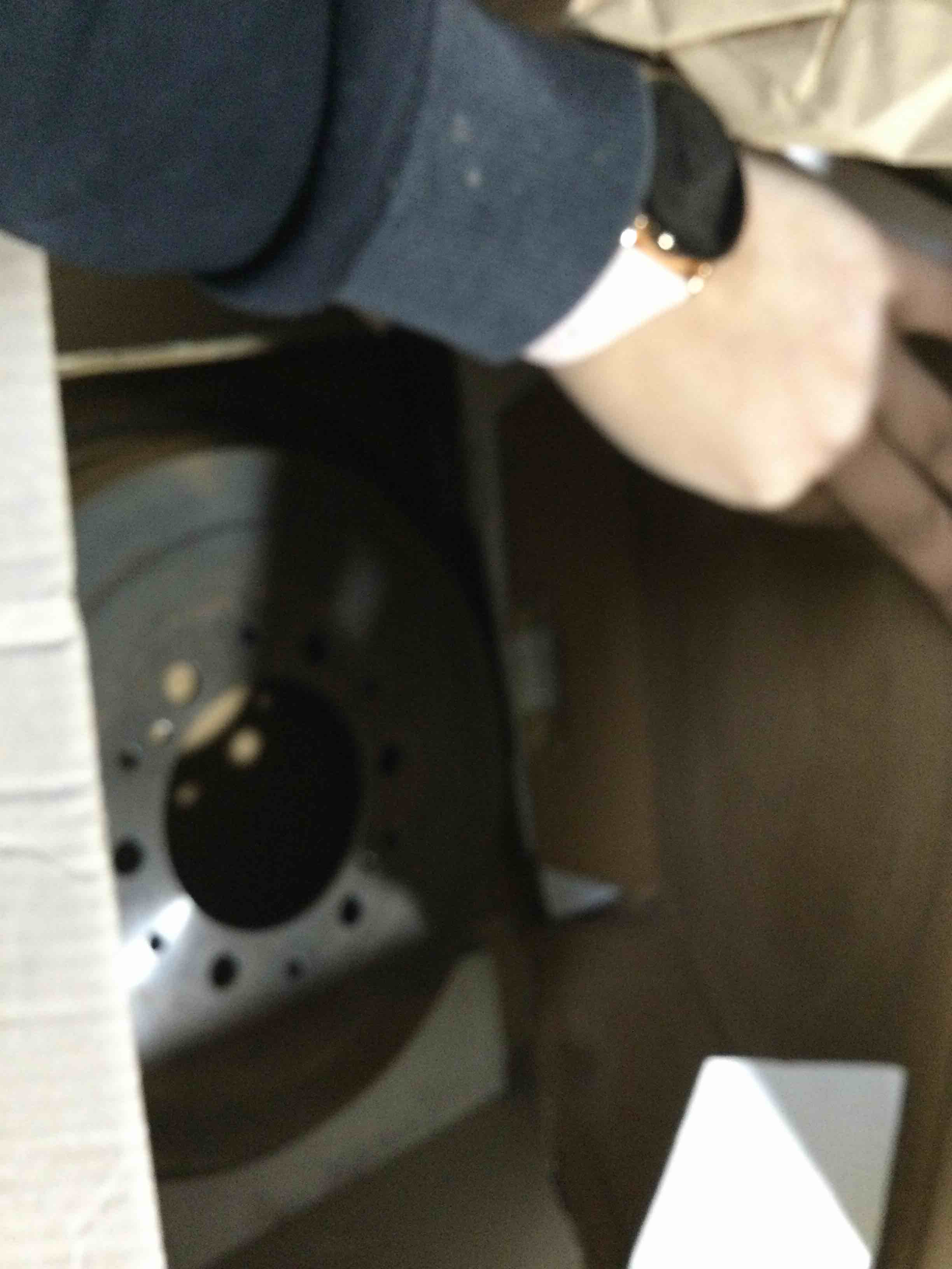 https://s3.amazonaws.com/lotting-images-prod/bidfta/BLU6384444_1711550228456.jpeg