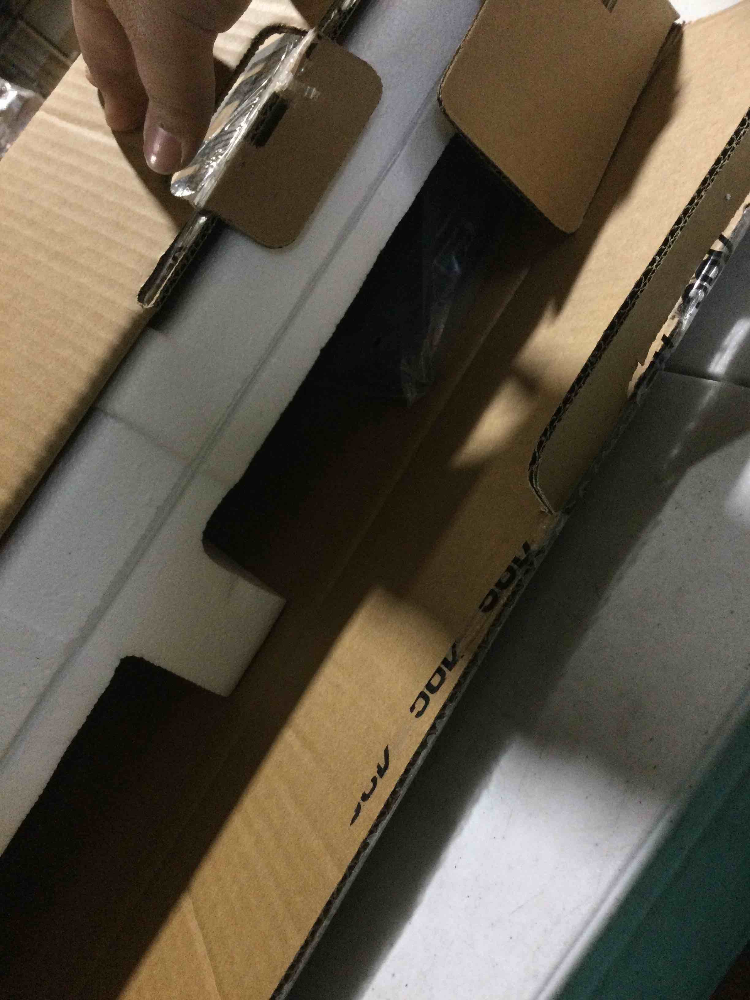 https://s3.amazonaws.com/lotting-images-prod/bidfta/BLU6384446_1711551020494.jpeg