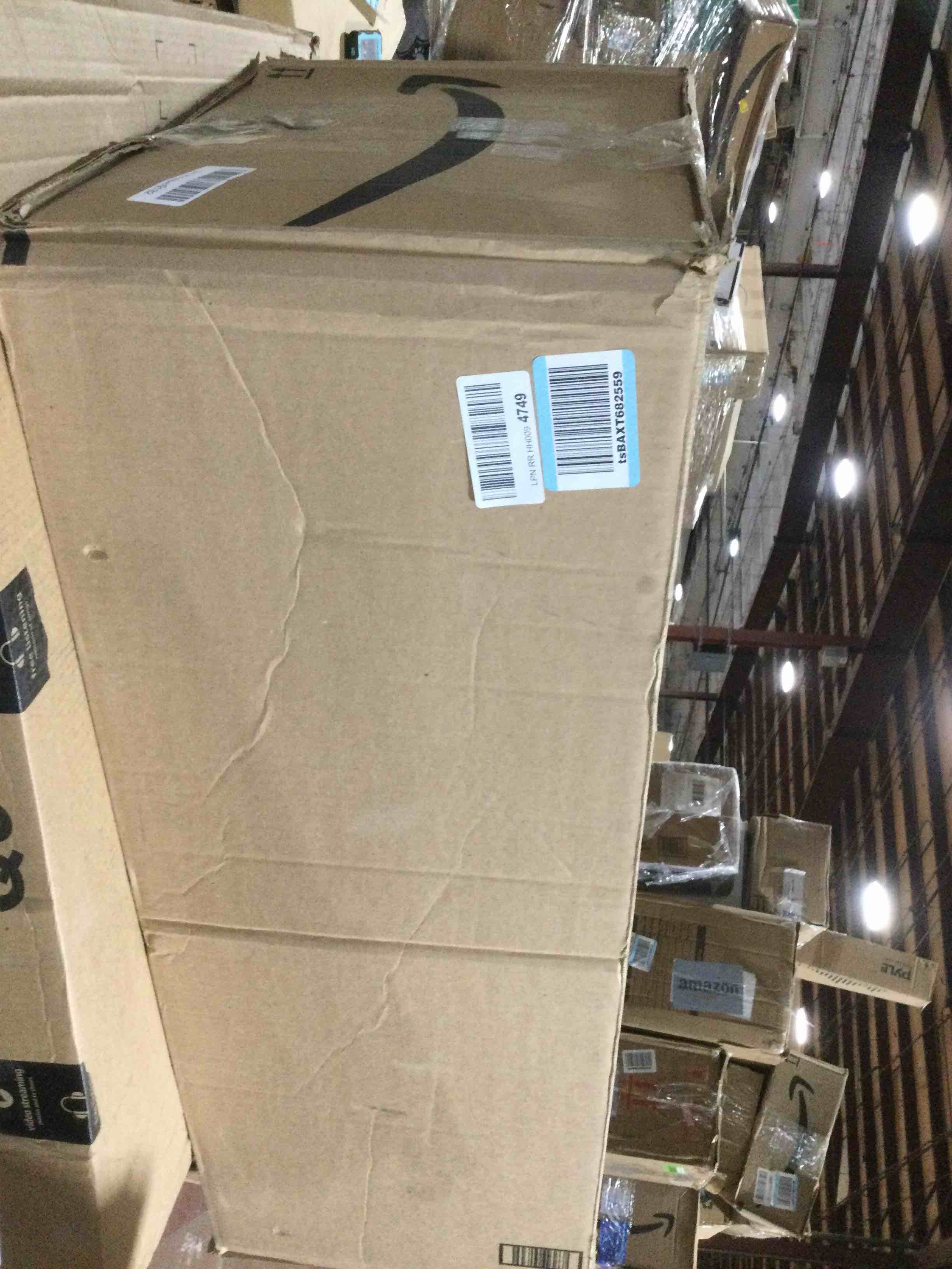 https://s3.amazonaws.com/lotting-images-prod/bidfta/BLU6384449_1711552640048.jpeg
