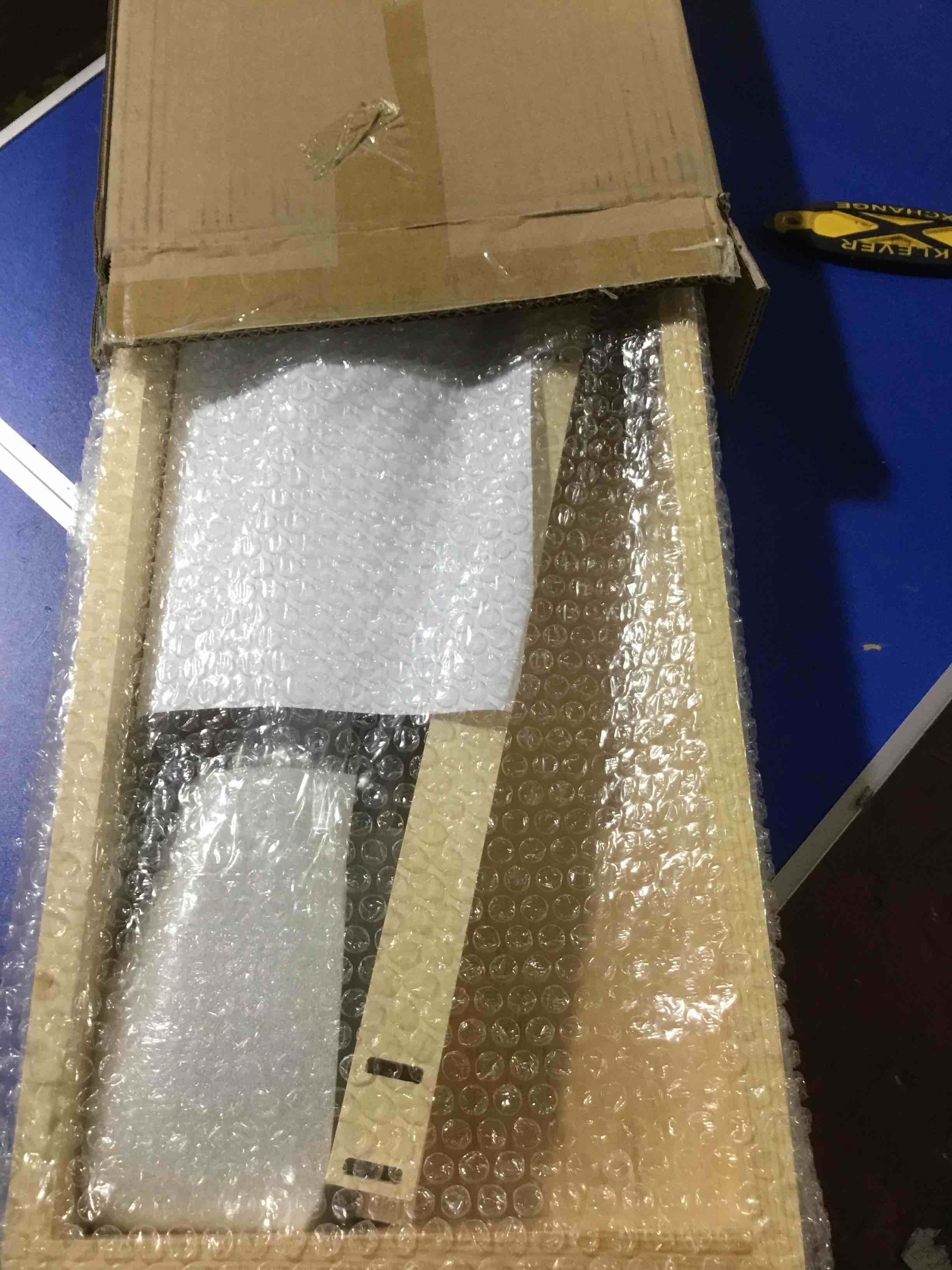https://s3.amazonaws.com/lotting-images-prod/bidfta/BLU6384477_1711553289514.jpeg