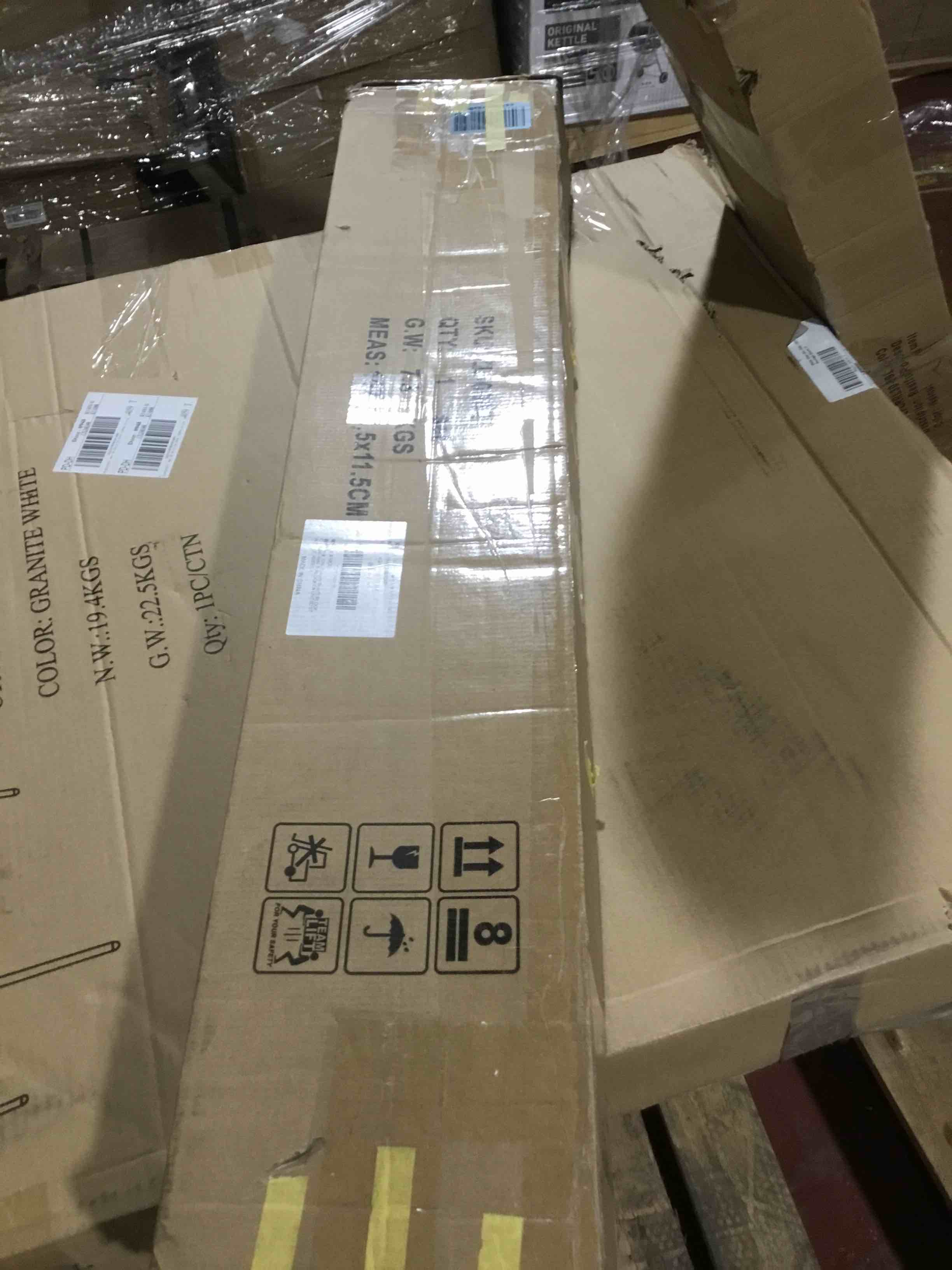 https://s3.amazonaws.com/lotting-images-prod/bidfta/BLU6384488_1711549653578.jpeg