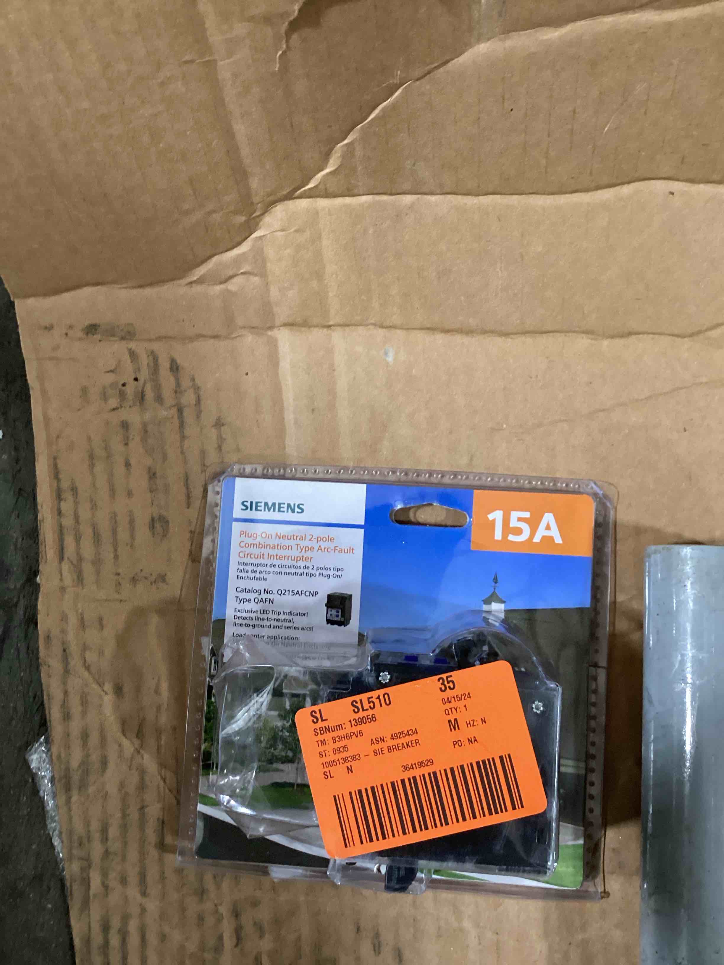 https://s3.amazonaws.com/lotting-images-prod/bidfta/BLU6385369_1715106335518.jpeg