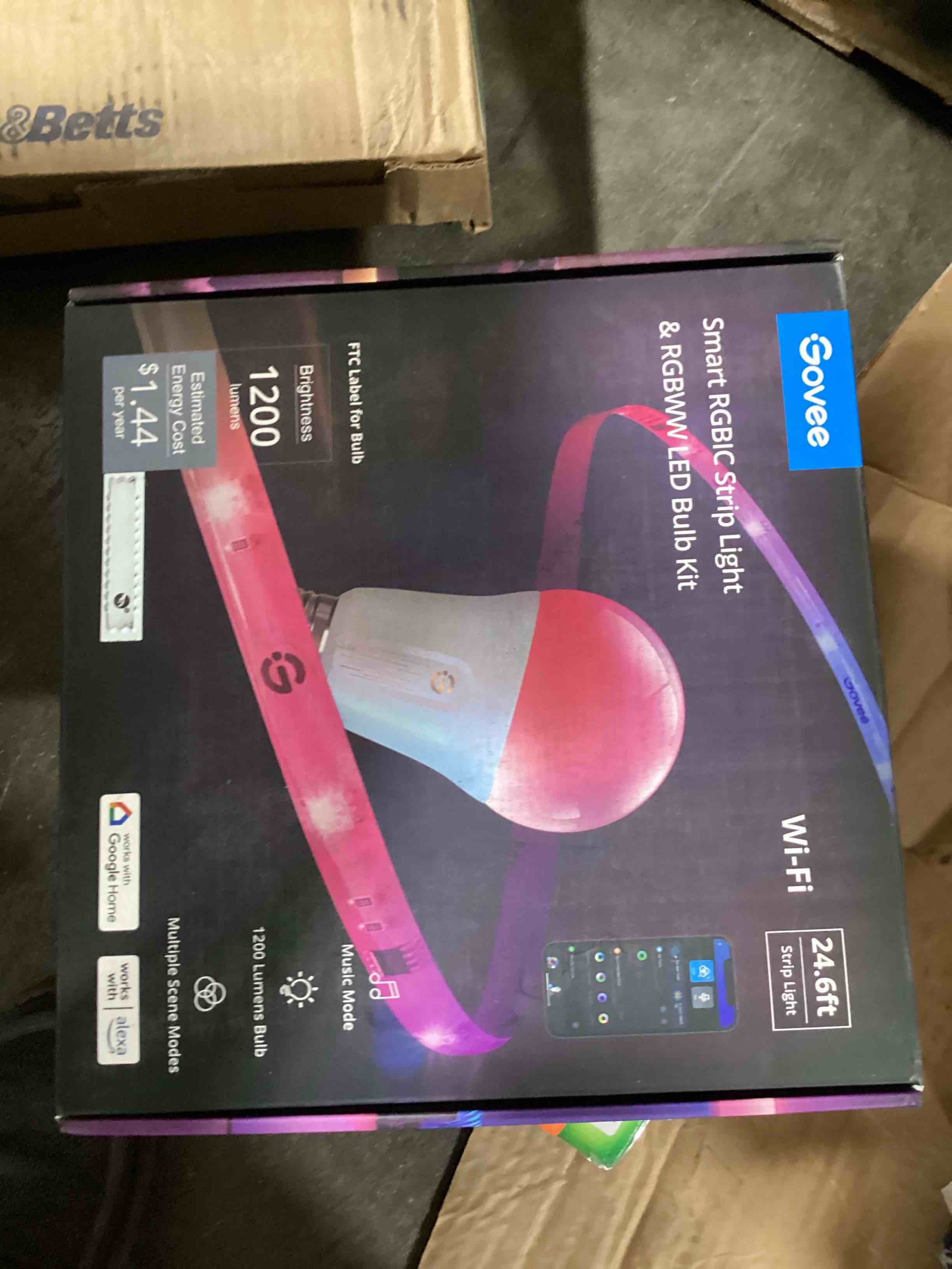 https://s3.amazonaws.com/lotting-images-prod/bidfta/BLU6385381_1715104749475.jpeg