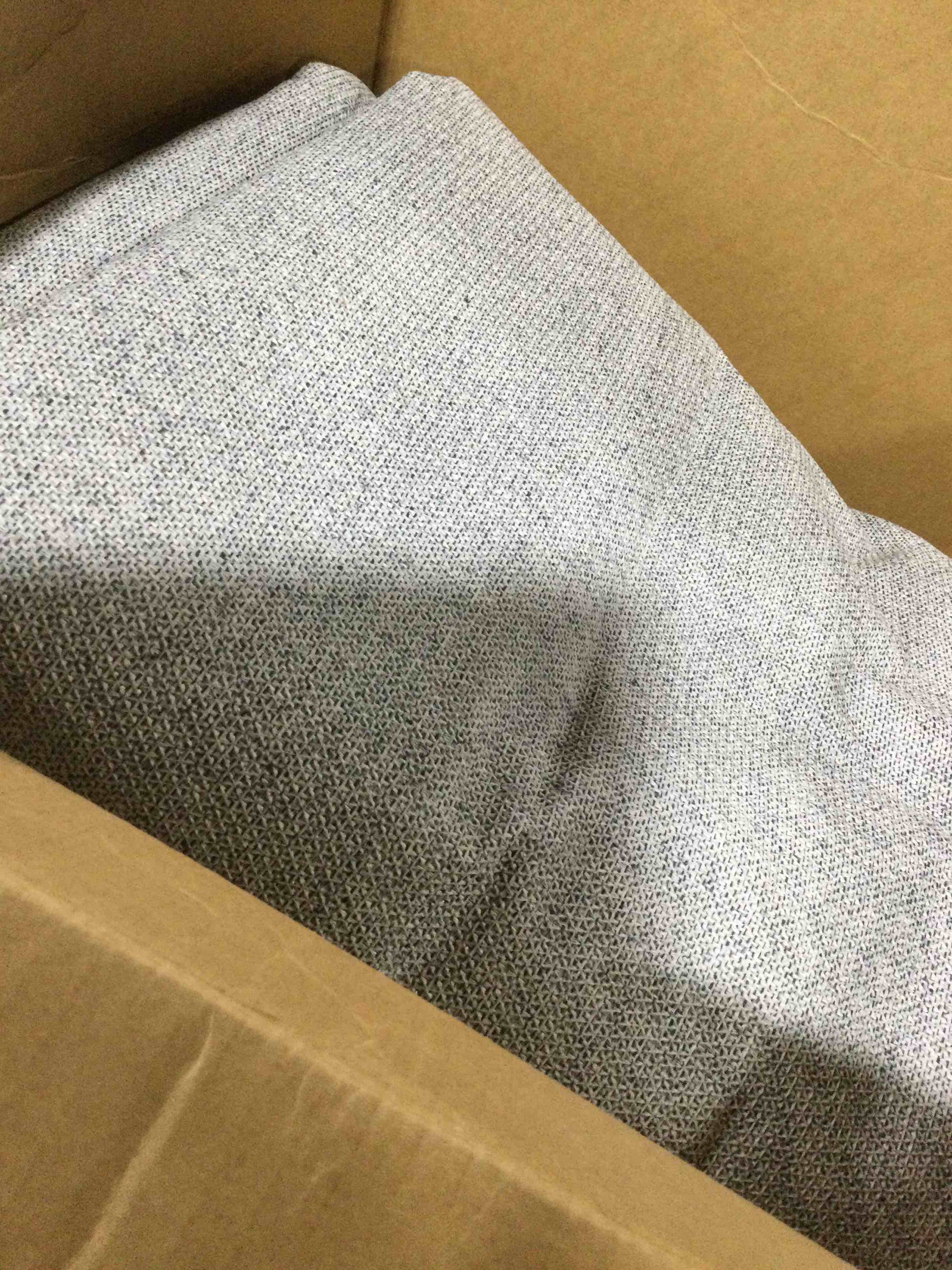 https://s3.amazonaws.com/lotting-images-prod/bidfta/BLU6386104_1711629888010.jpeg