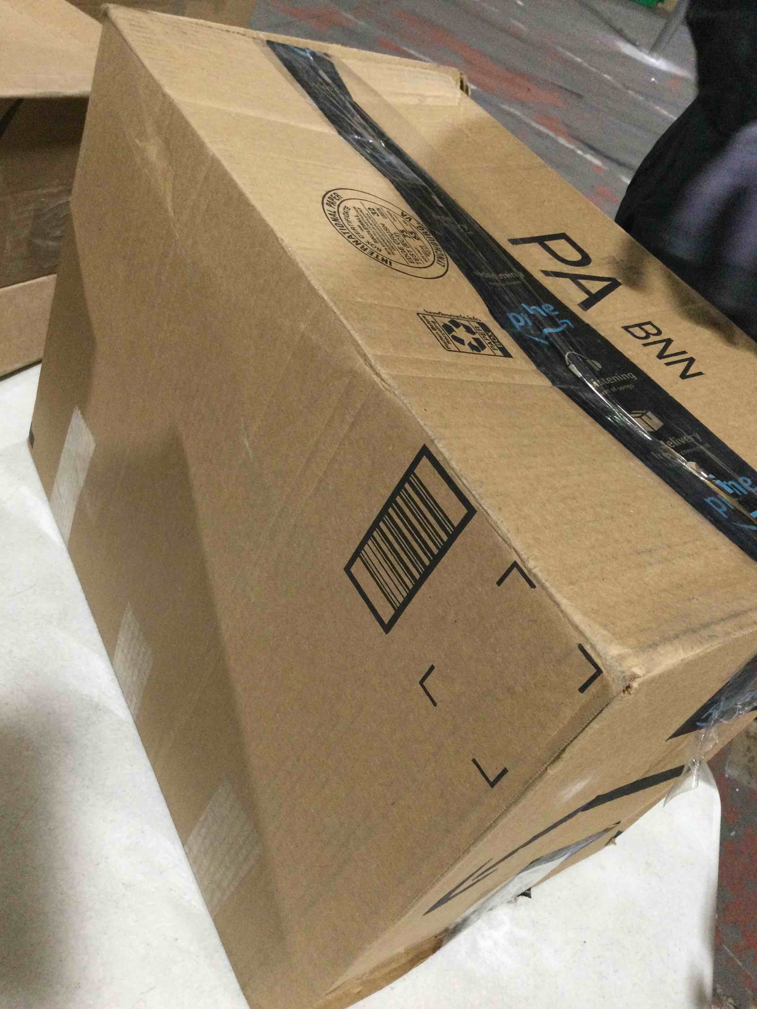 https://s3.amazonaws.com/lotting-images-prod/bidfta/BLU6386105_1711630097671.jpeg