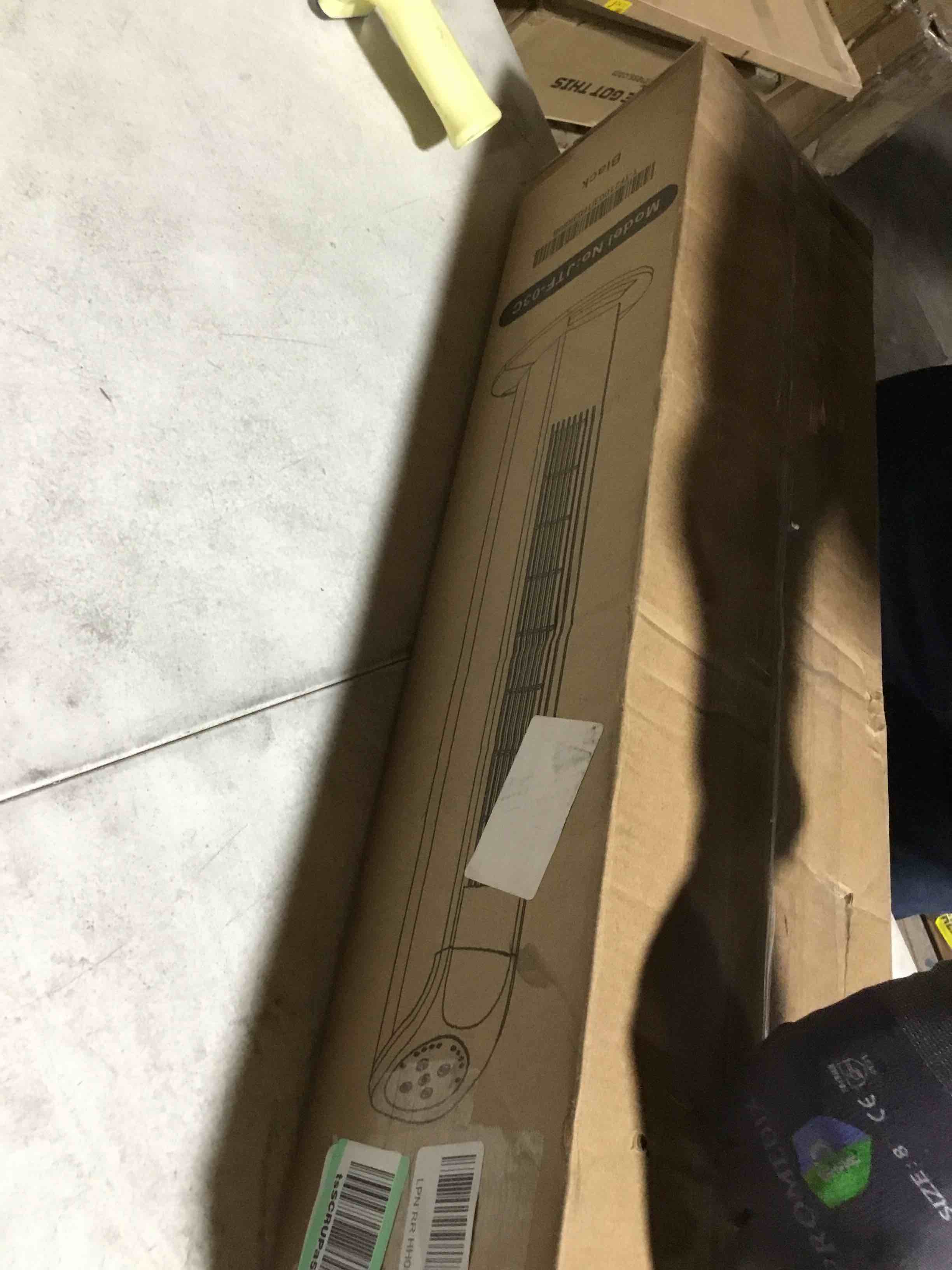 https://s3.amazonaws.com/lotting-images-prod/bidfta/BLU6386299_1712597516187.jpeg