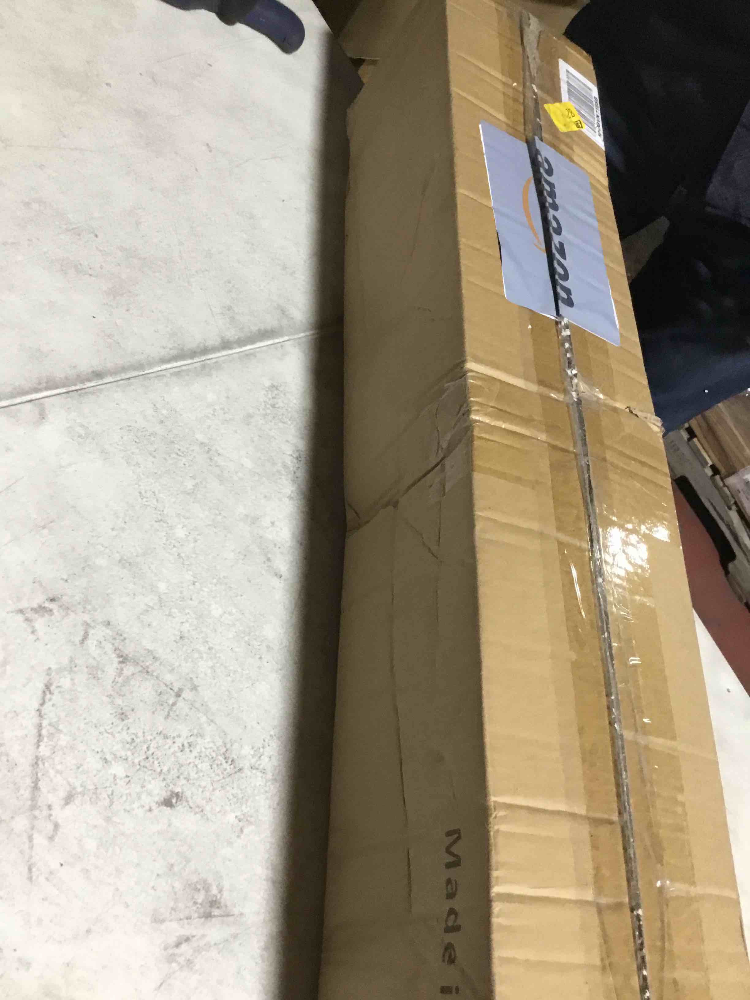 https://s3.amazonaws.com/lotting-images-prod/bidfta/BLU6386300_1712597589760.jpeg