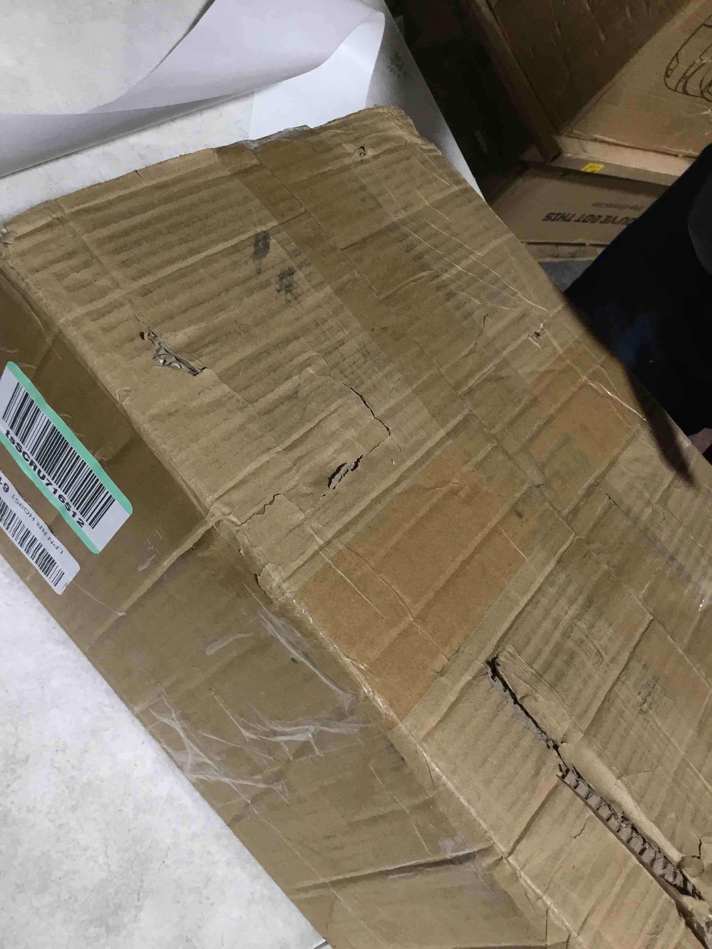 https://s3.amazonaws.com/lotting-images-prod/bidfta/BLU6386310_1712598627148.jpeg
