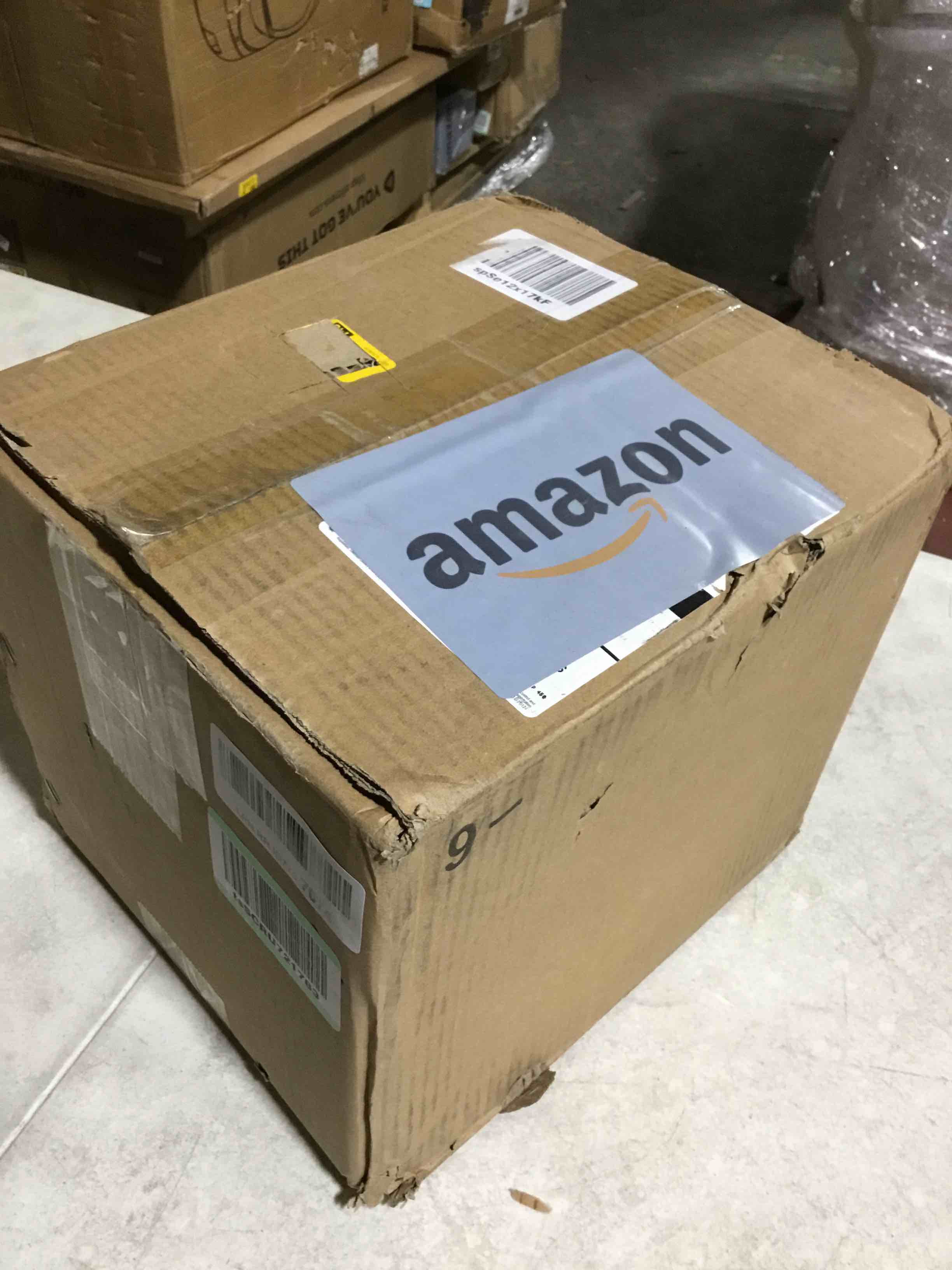 https://s3.amazonaws.com/lotting-images-prod/bidfta/BLU6386311_1712598691313.jpeg