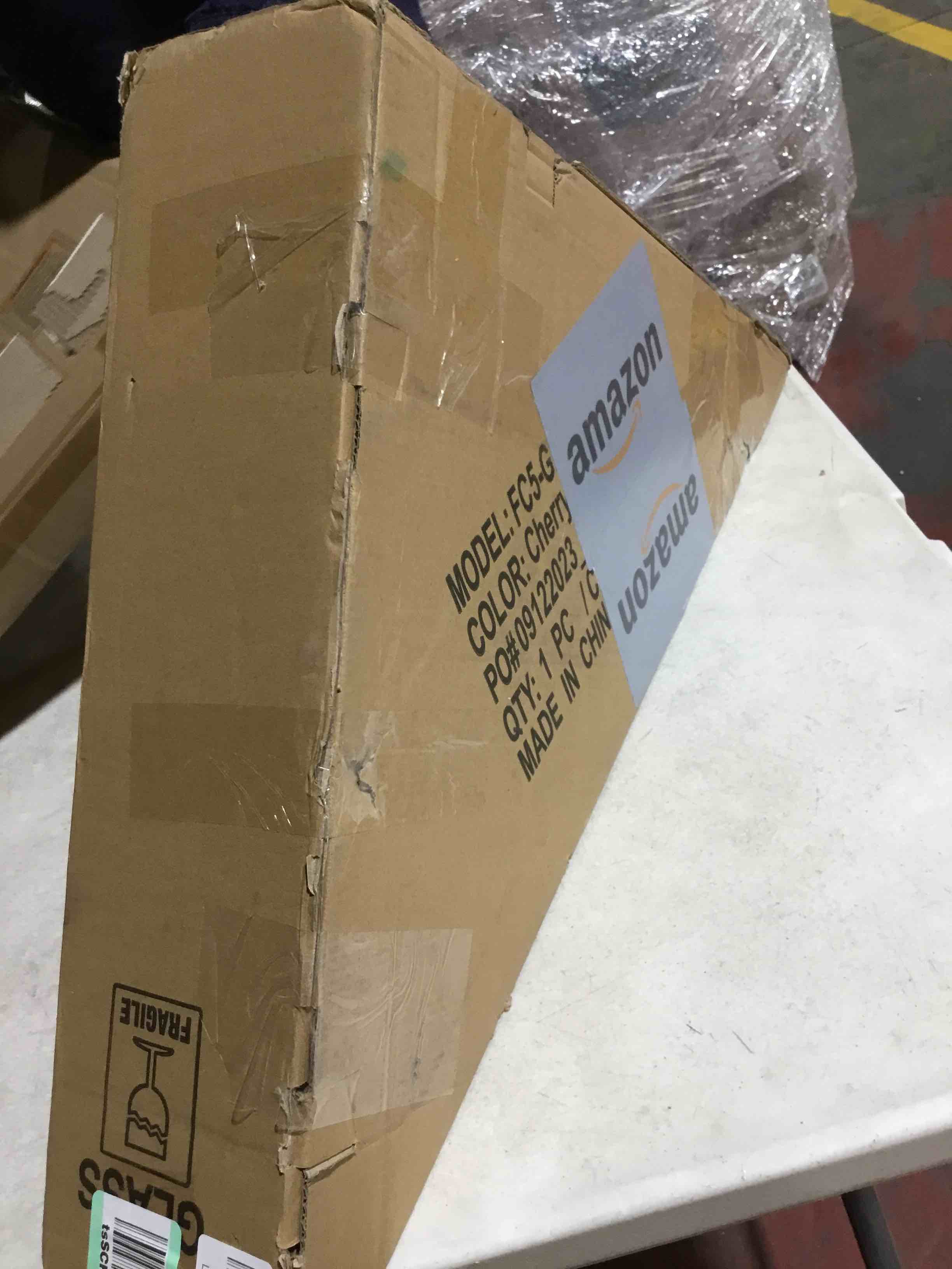 https://s3.amazonaws.com/lotting-images-prod/bidfta/BLU6386313_1712598854578.jpeg