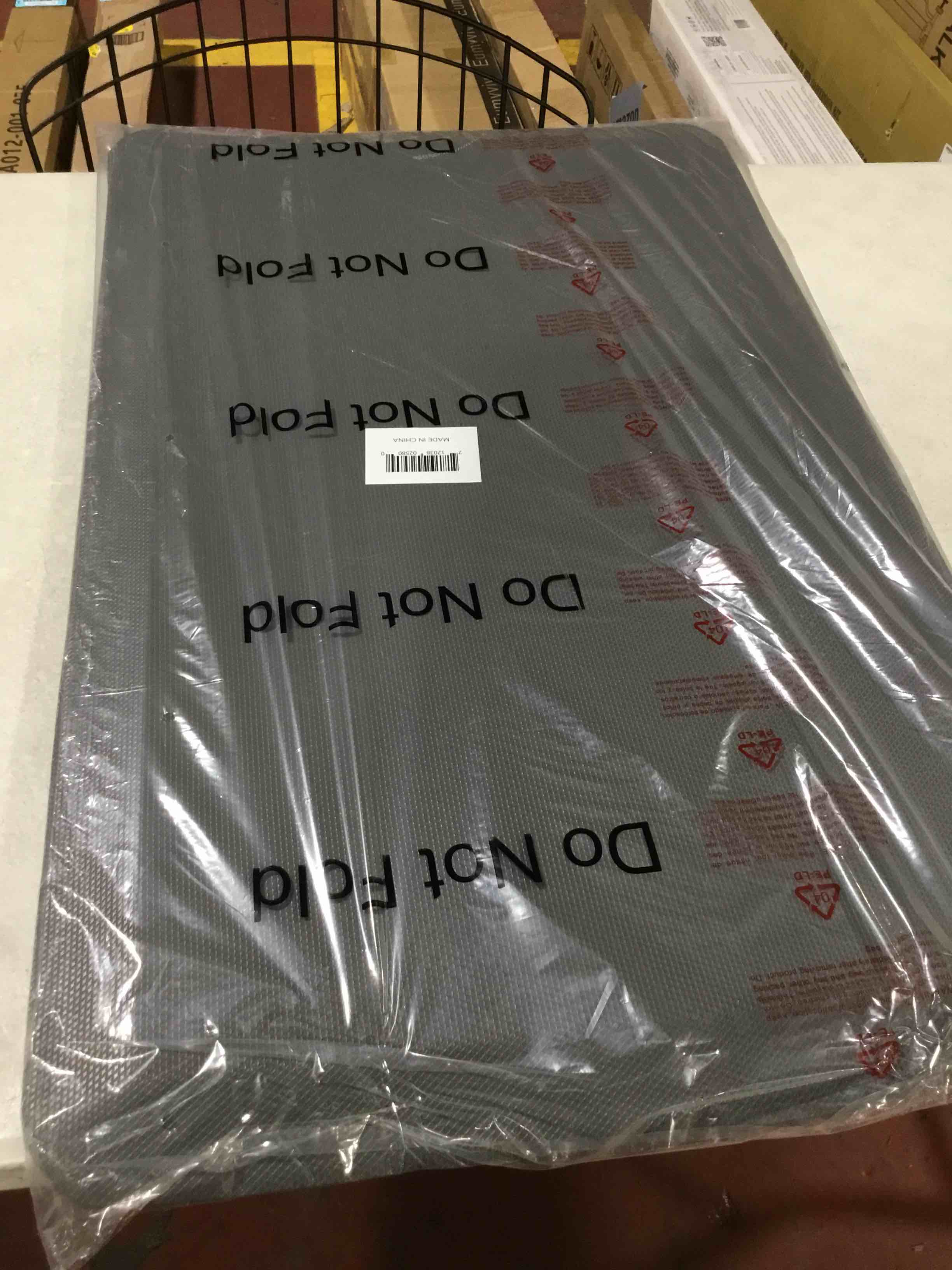 https://s3.amazonaws.com/lotting-images-prod/bidfta/BLU6386882_1713272378105.jpeg